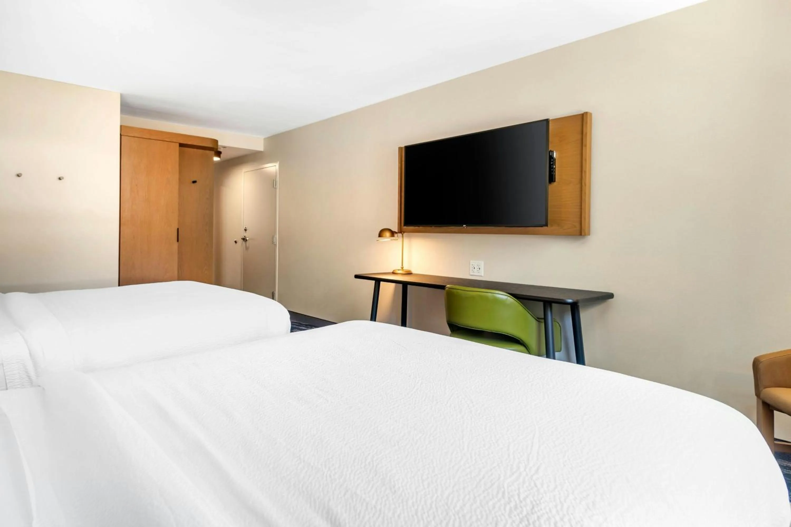 Photo of the whole room, Bed in Fairfield by Marriott Inn & Suites North Conway