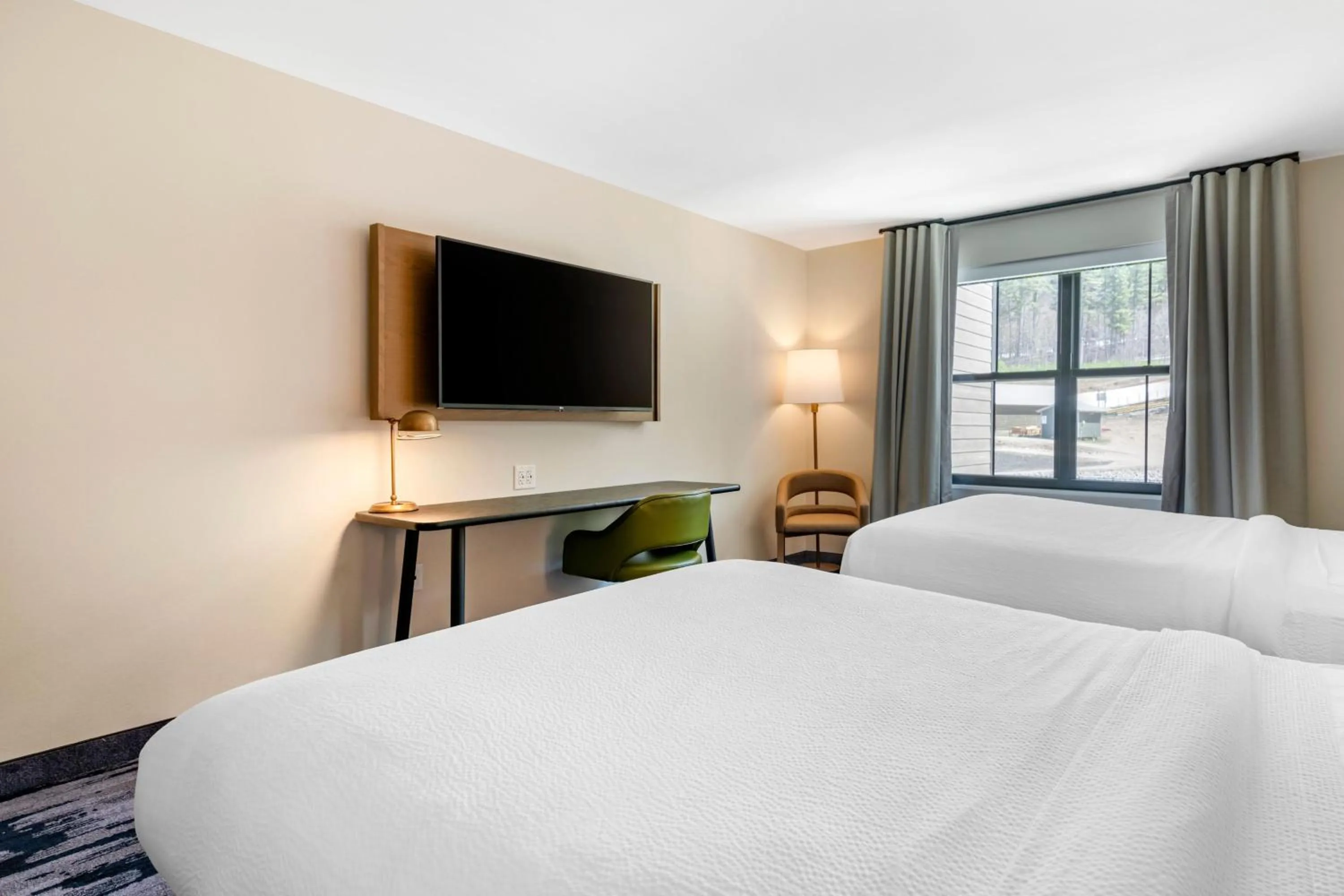 Photo of the whole room, Bed in Fairfield by Marriott Inn & Suites North Conway