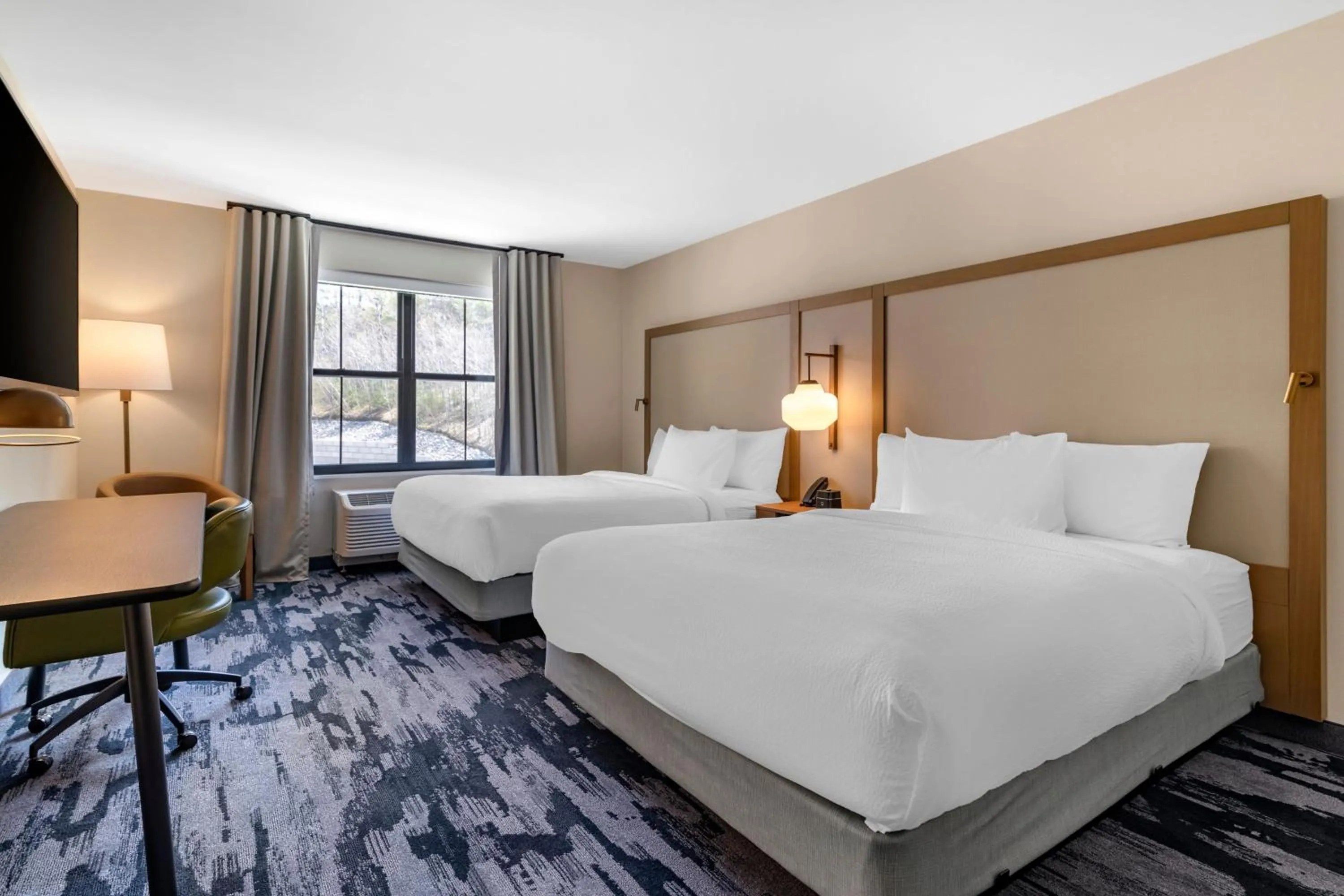 Photo of the whole room, Bed in Fairfield by Marriott Inn & Suites North Conway