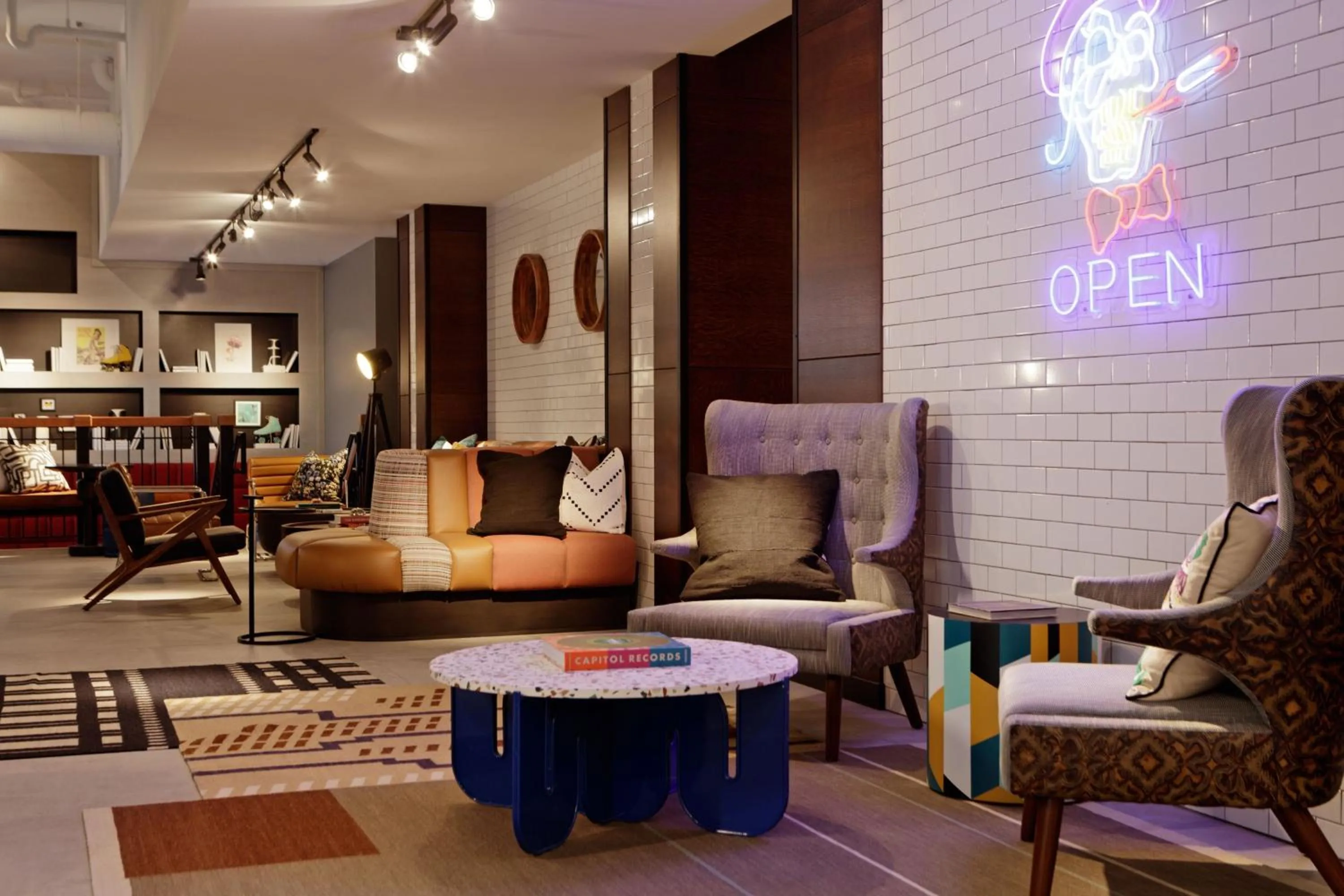 Lobby or reception in Moxy Richmond Downtown