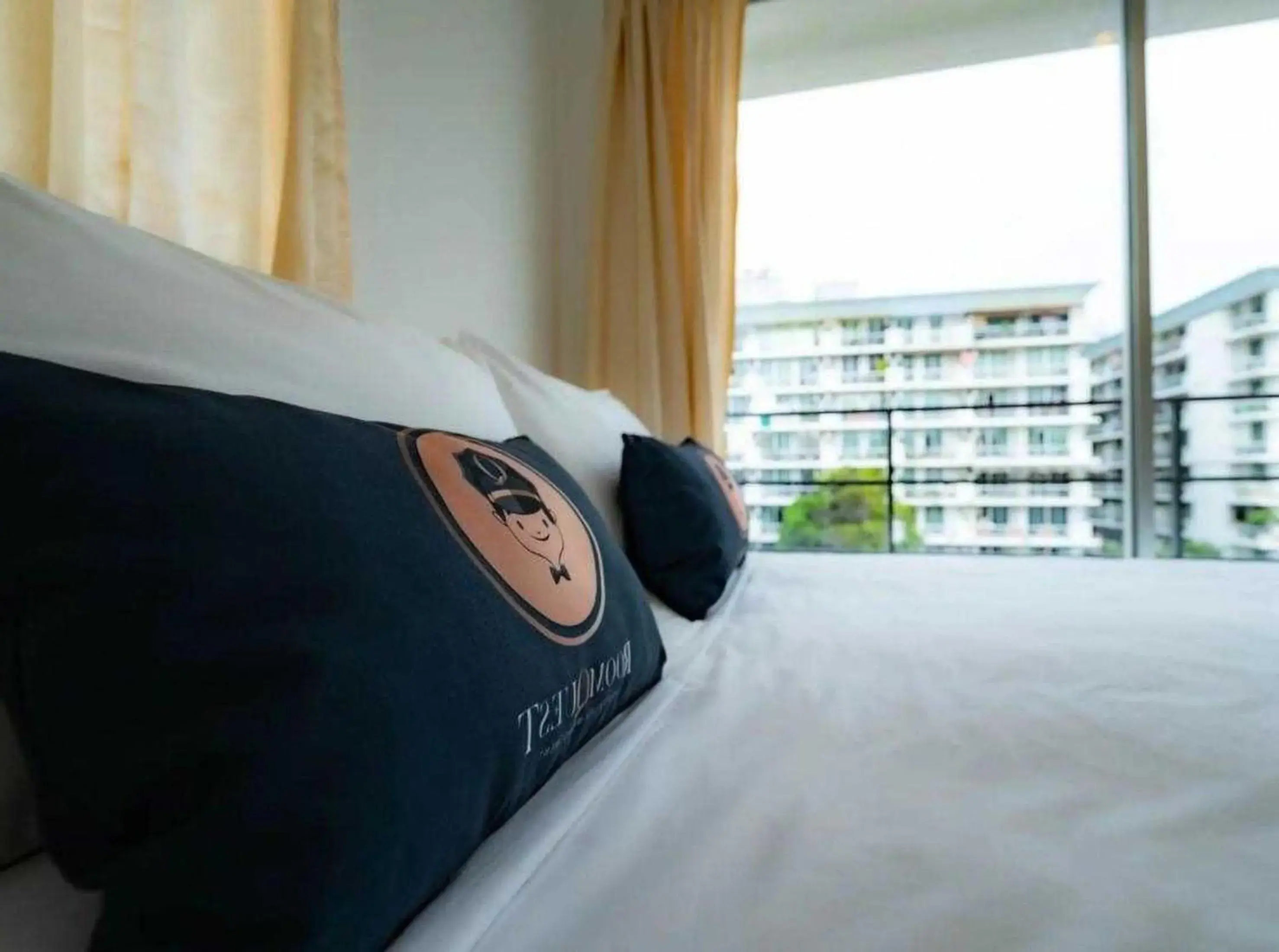 Standard Single Room with Shared Bathroom - single occupancy in RQ Bangkok Sukhumvit 50 by Collection O Standard Single Room with Shared Bathroom - single occupancy in RQ Bangkok Sukhumvit 50 by Collection O