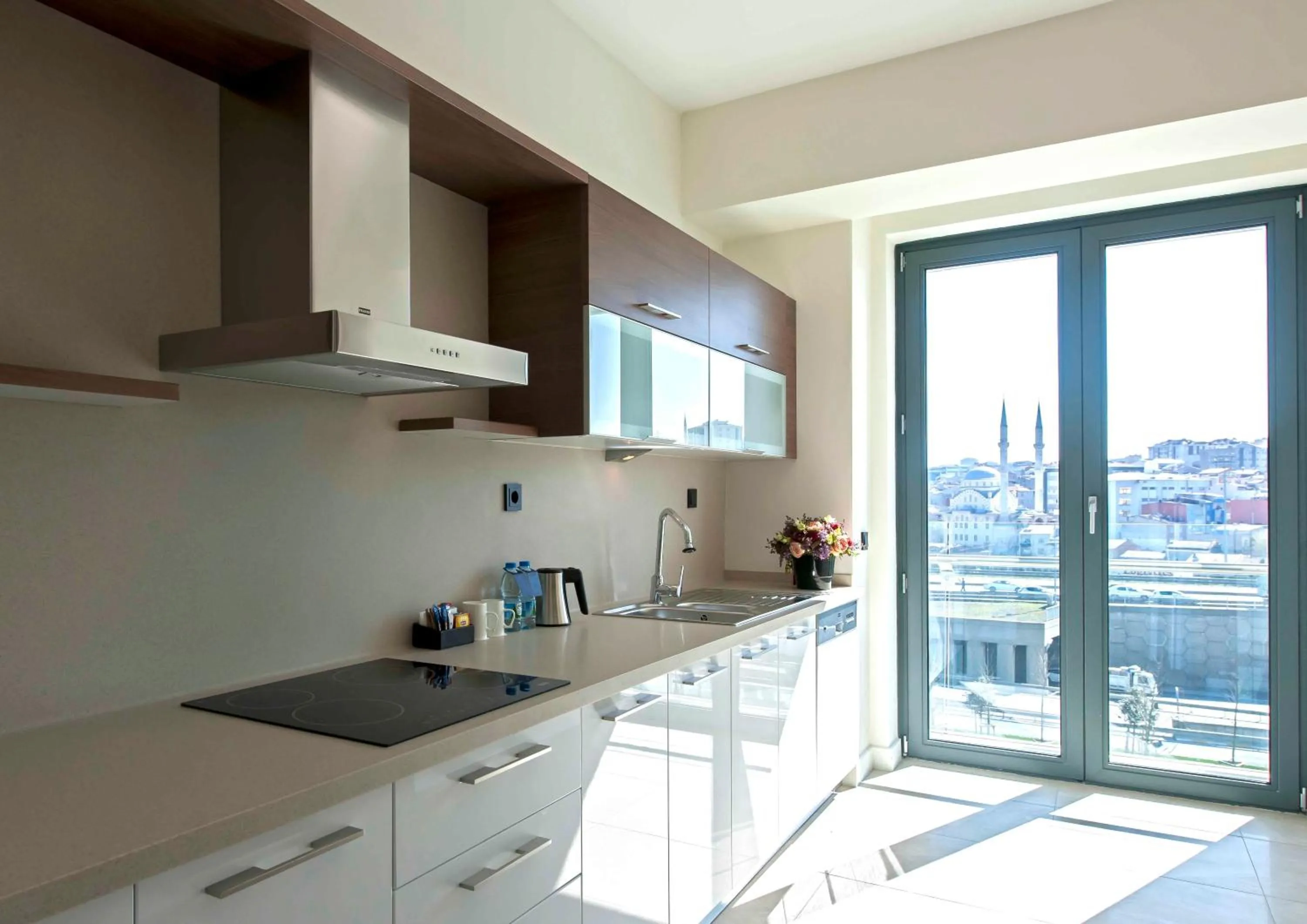 Kitchen or kitchenette in The Superior Living Batışehir