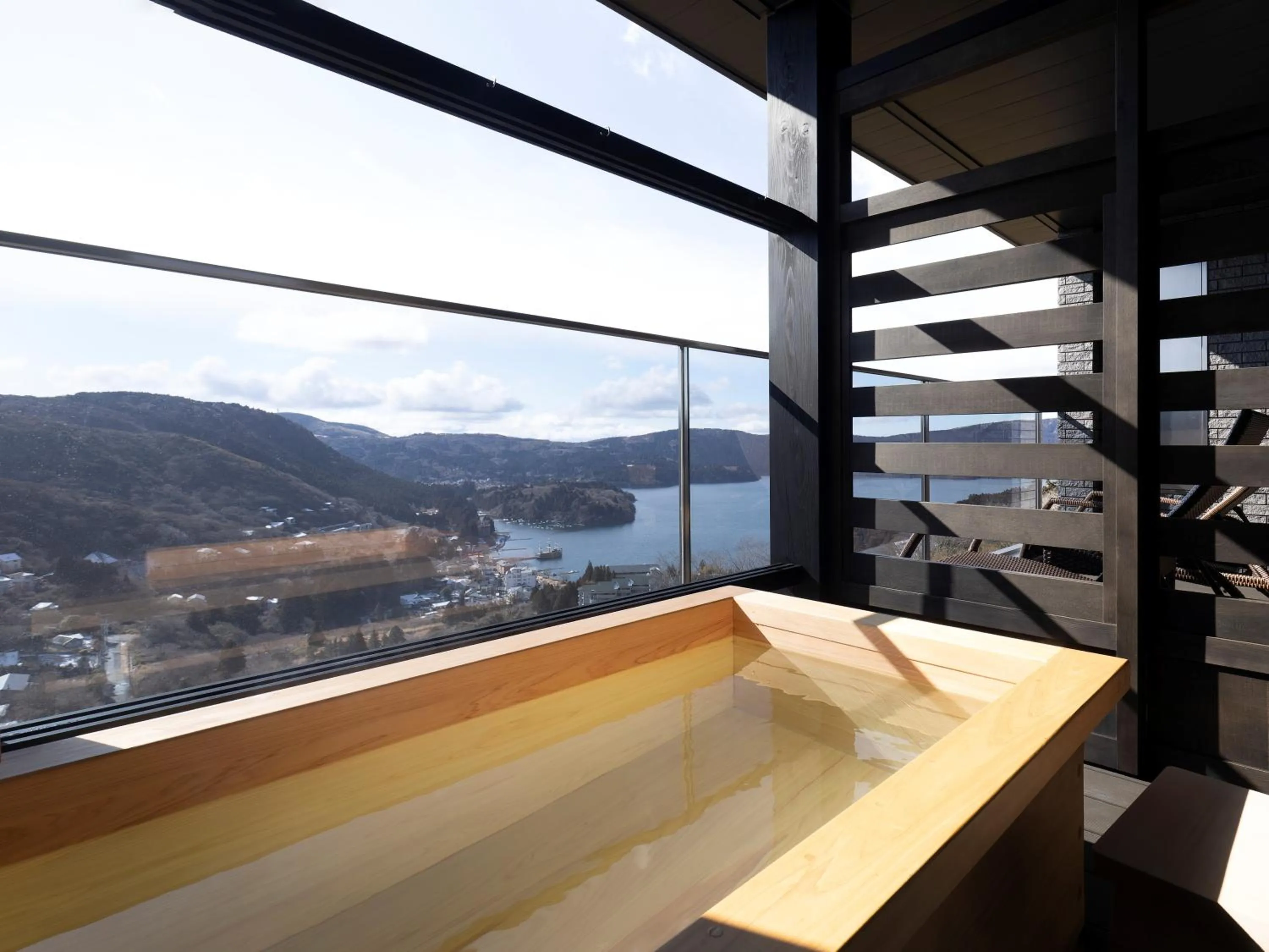 Hot Spring Bath in Hotel Shikinoyakata Hakone Ashinoko