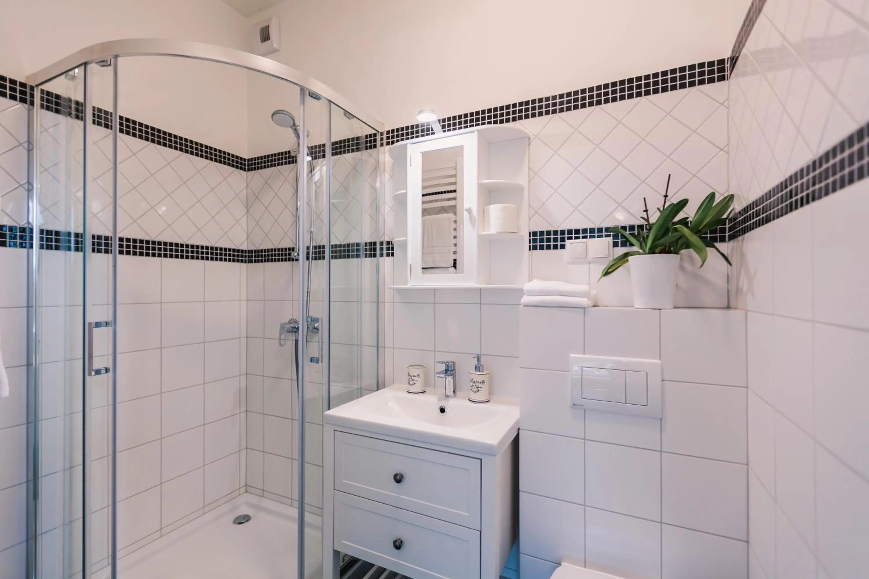 Shower in Die Sonne Nollingen