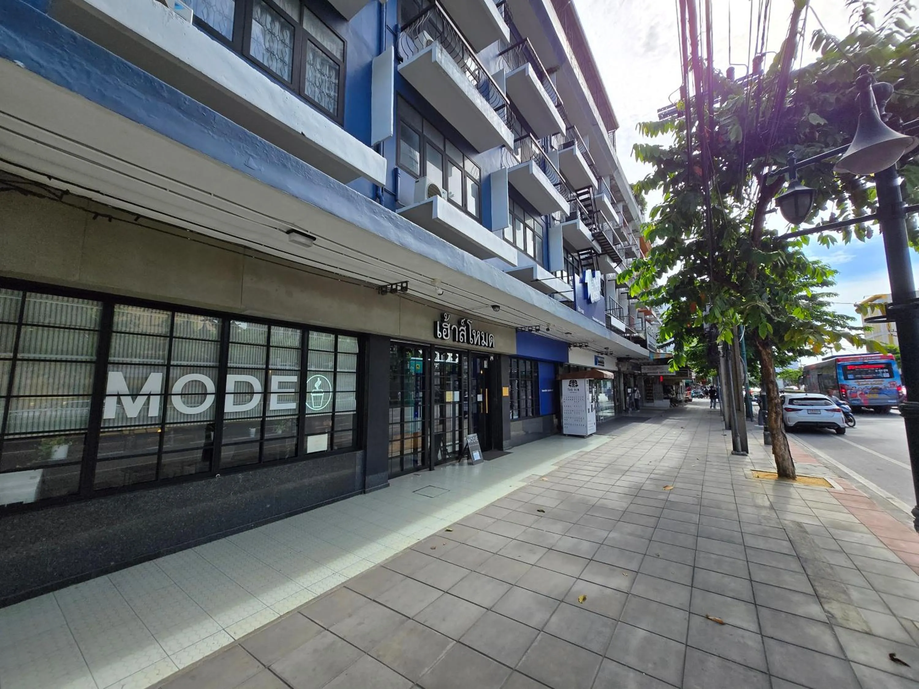 Property building in HOUSEMODE - BAANYAI @ Wongwian Yai