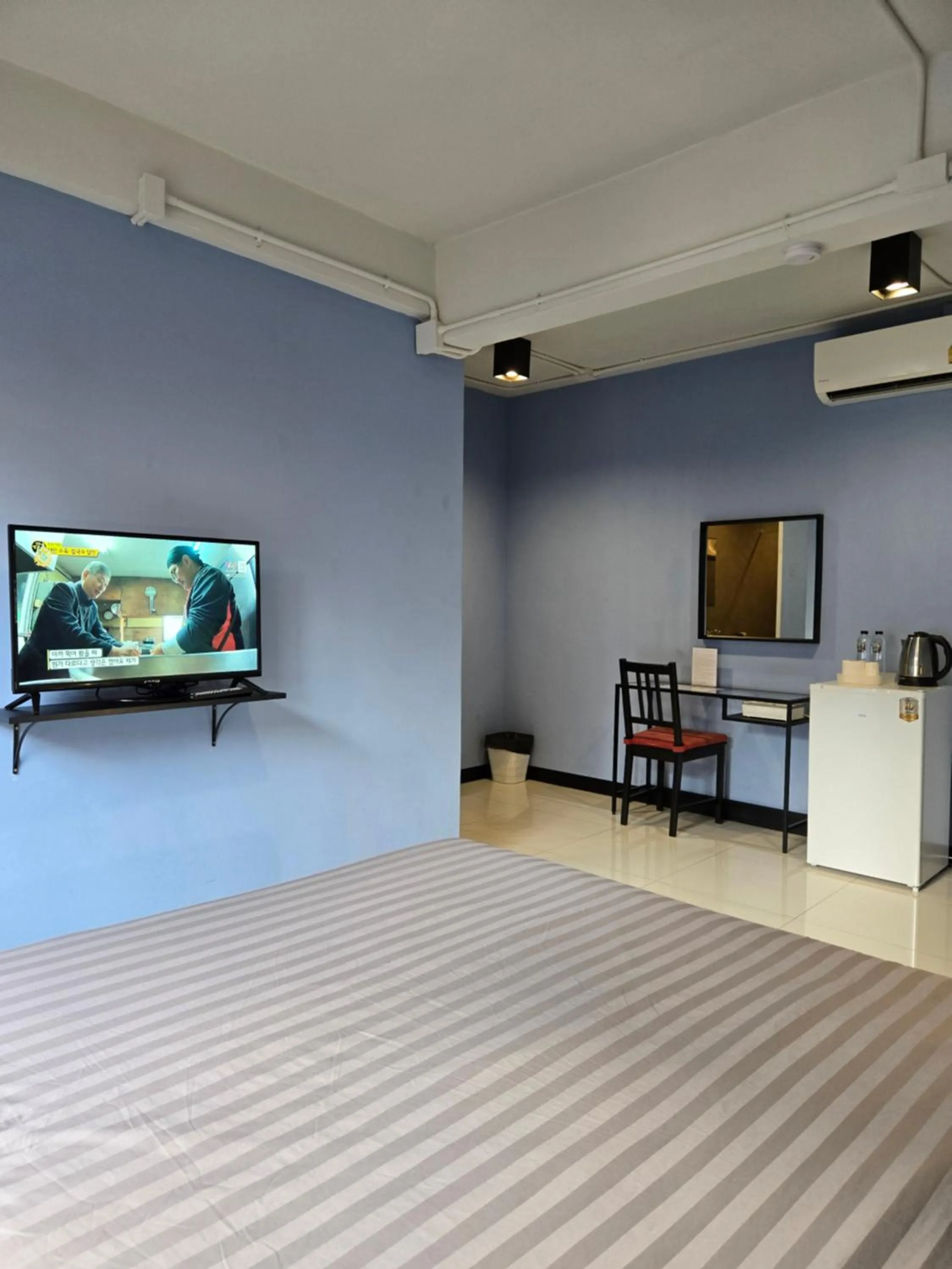 Property building in HOUSEMODE - BAANYAI @ Wongwian Yai