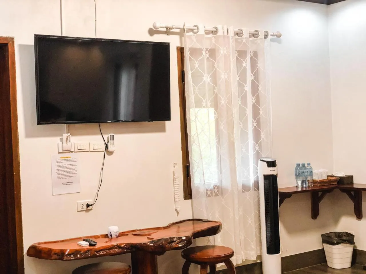 TV and multimedia in Ananta Hotel Luangprabang