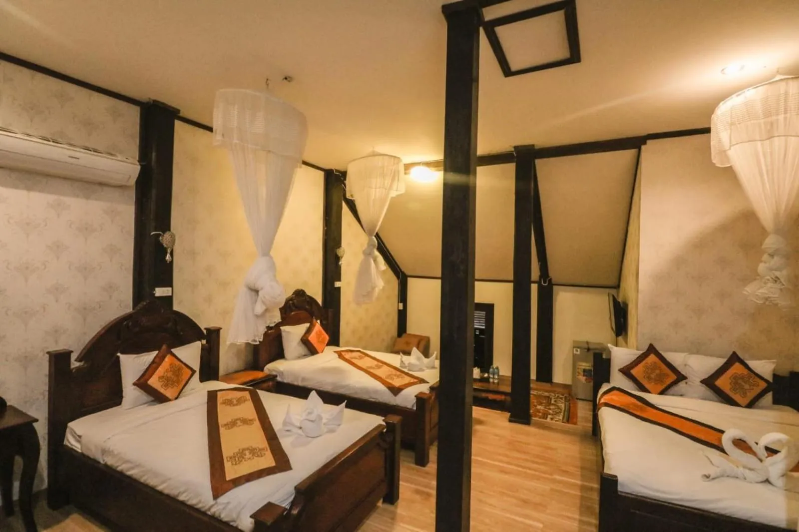 Bedroom, Bed in Ananta Hotel Luangprabang