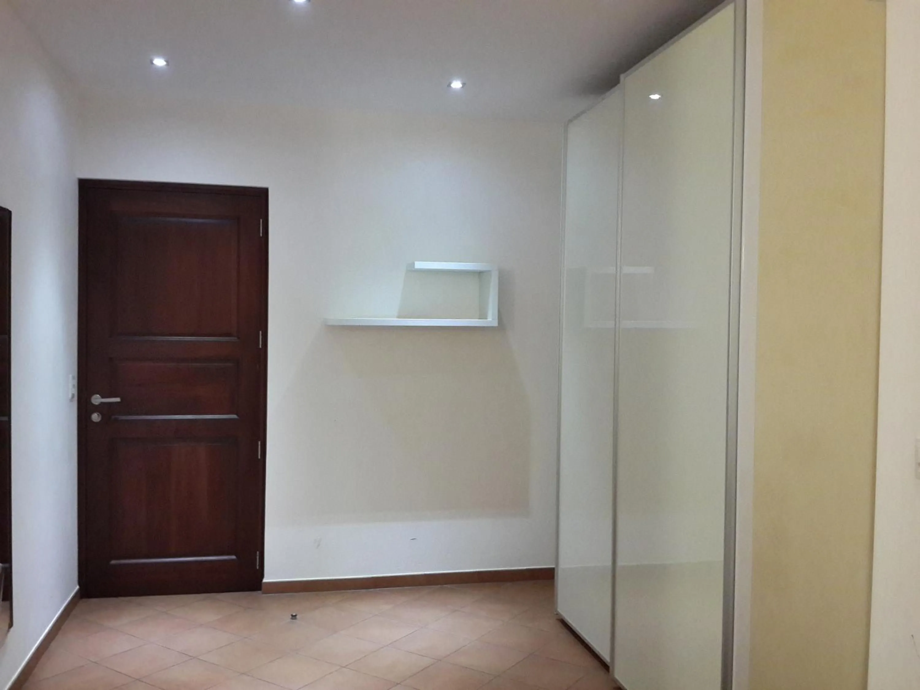 Property building in Hotel RDG