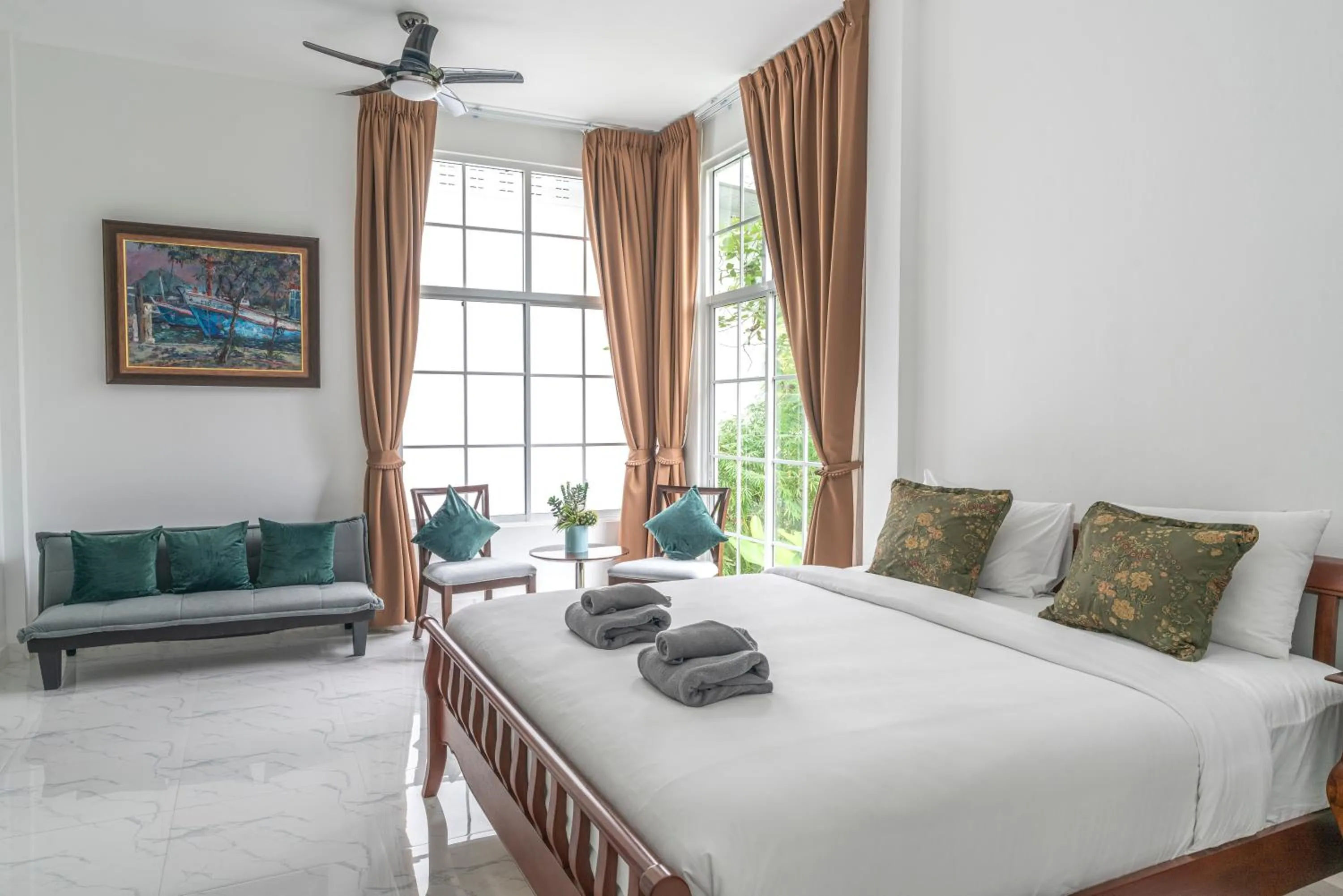 Bedroom, Bed in Utapao sattahip rayong resort