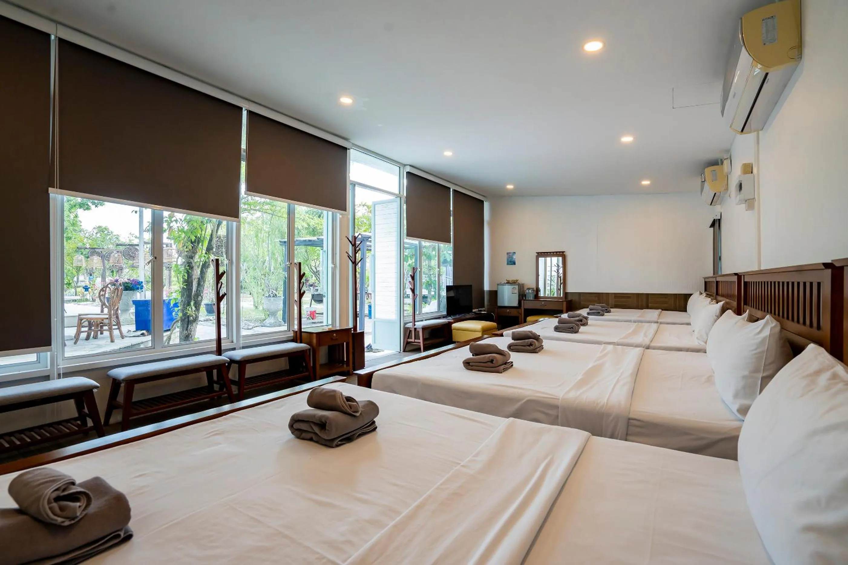Photo of the whole room, Bed in Utapao sattahip rayong resort
