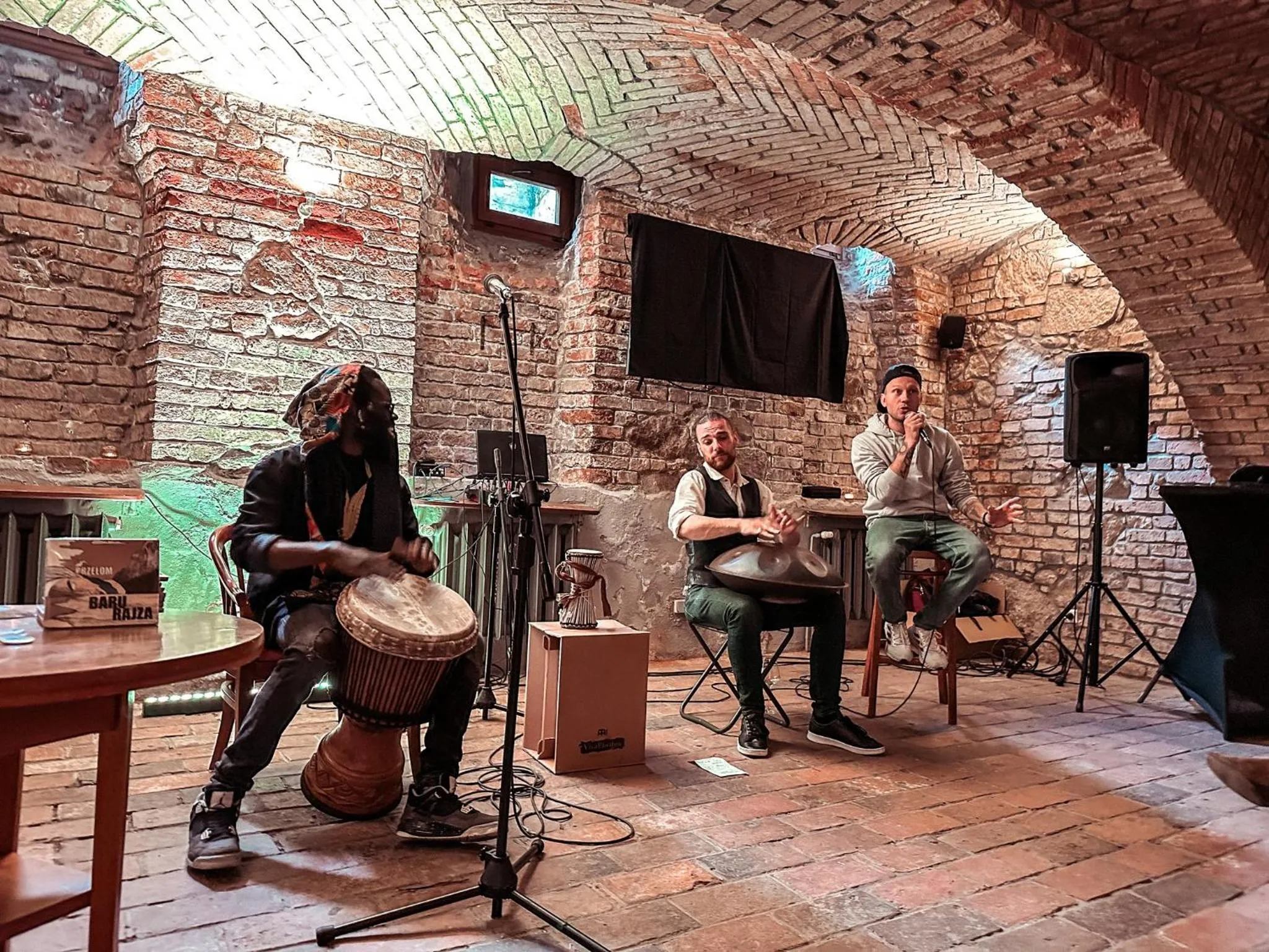 Restaurant/places to eat in Hotel Zajazd Kultury, dawniej Pocztowy