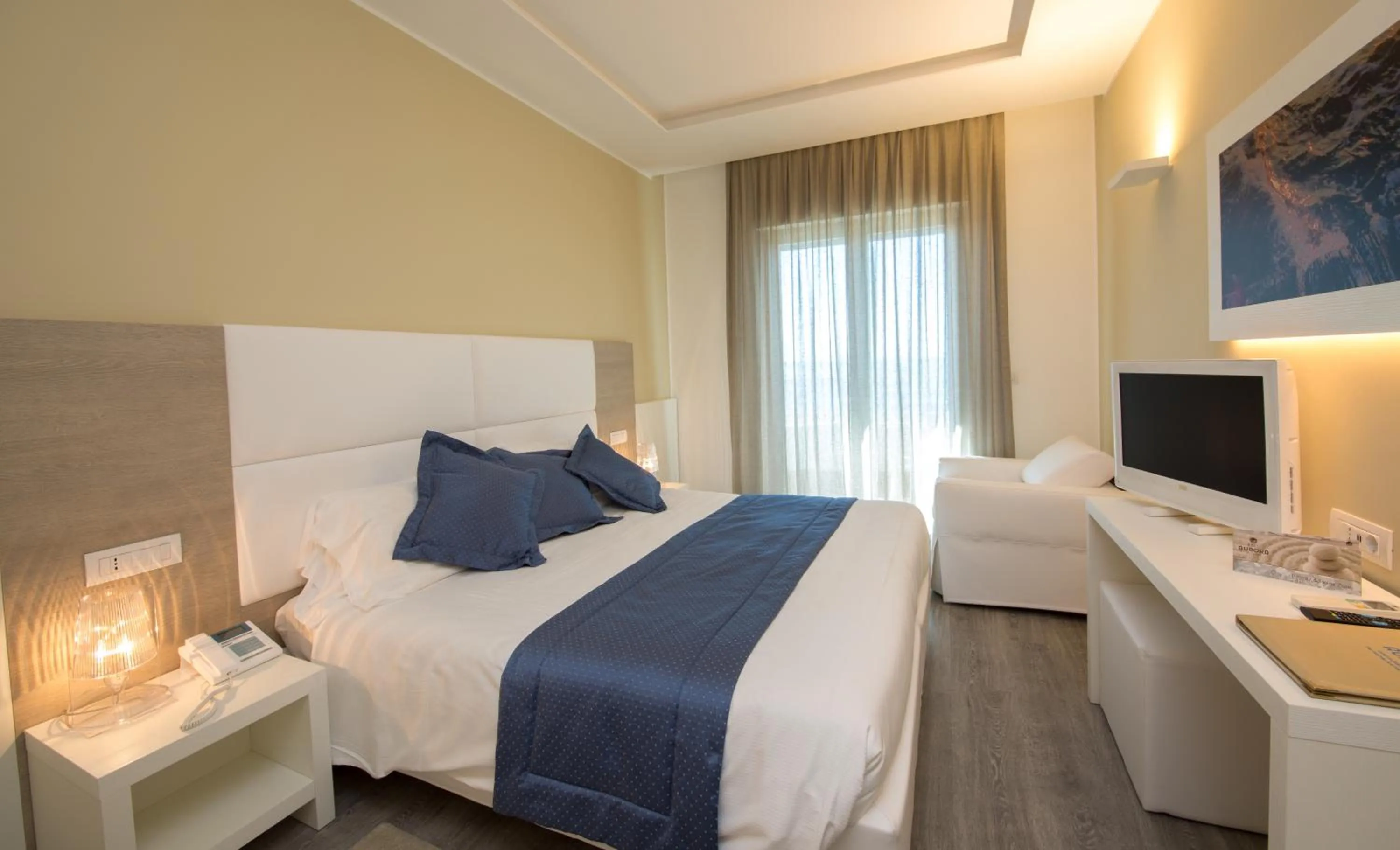 Bedroom, Bed in Hotel Aurora