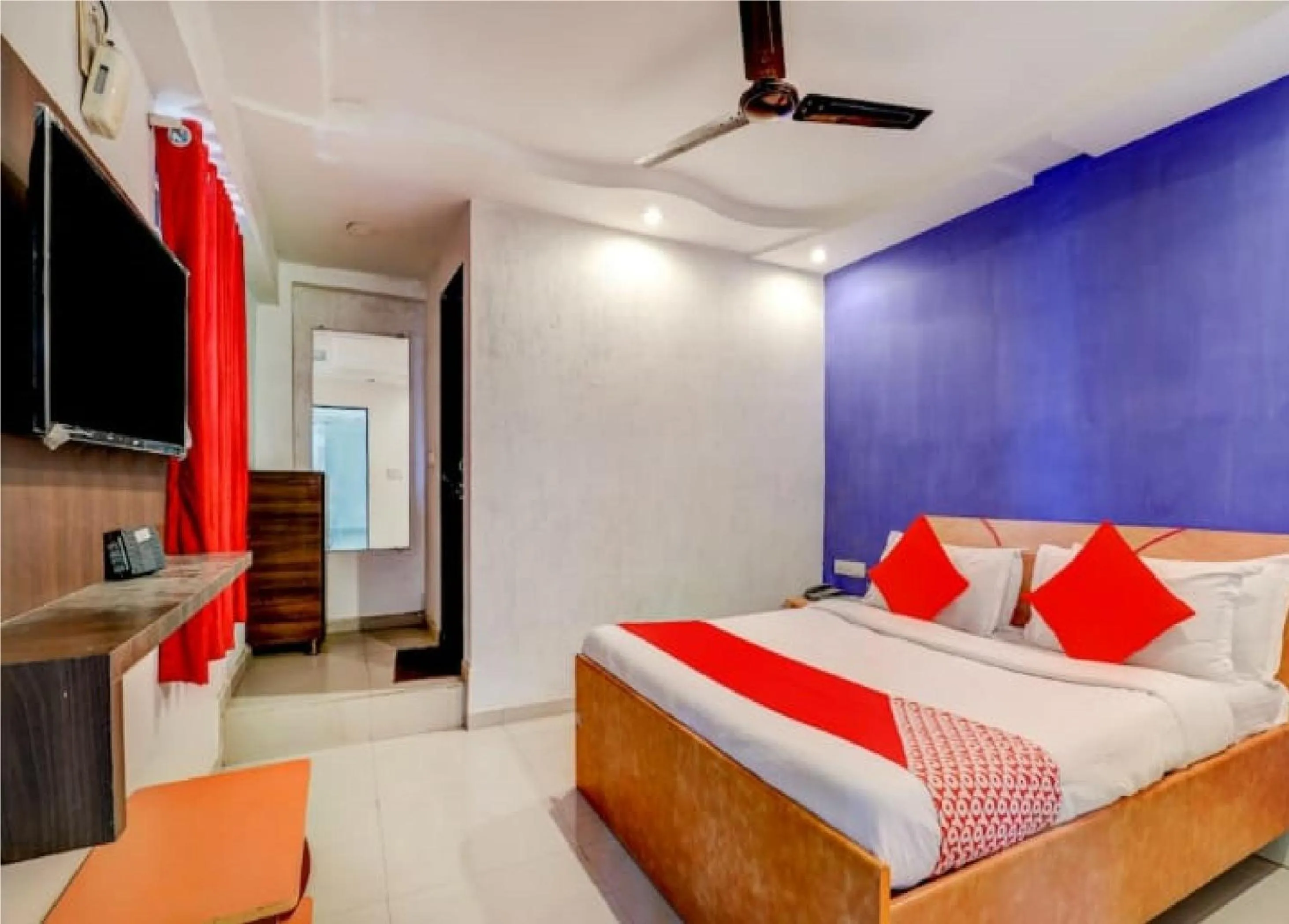 Bed in Hotel Sangam