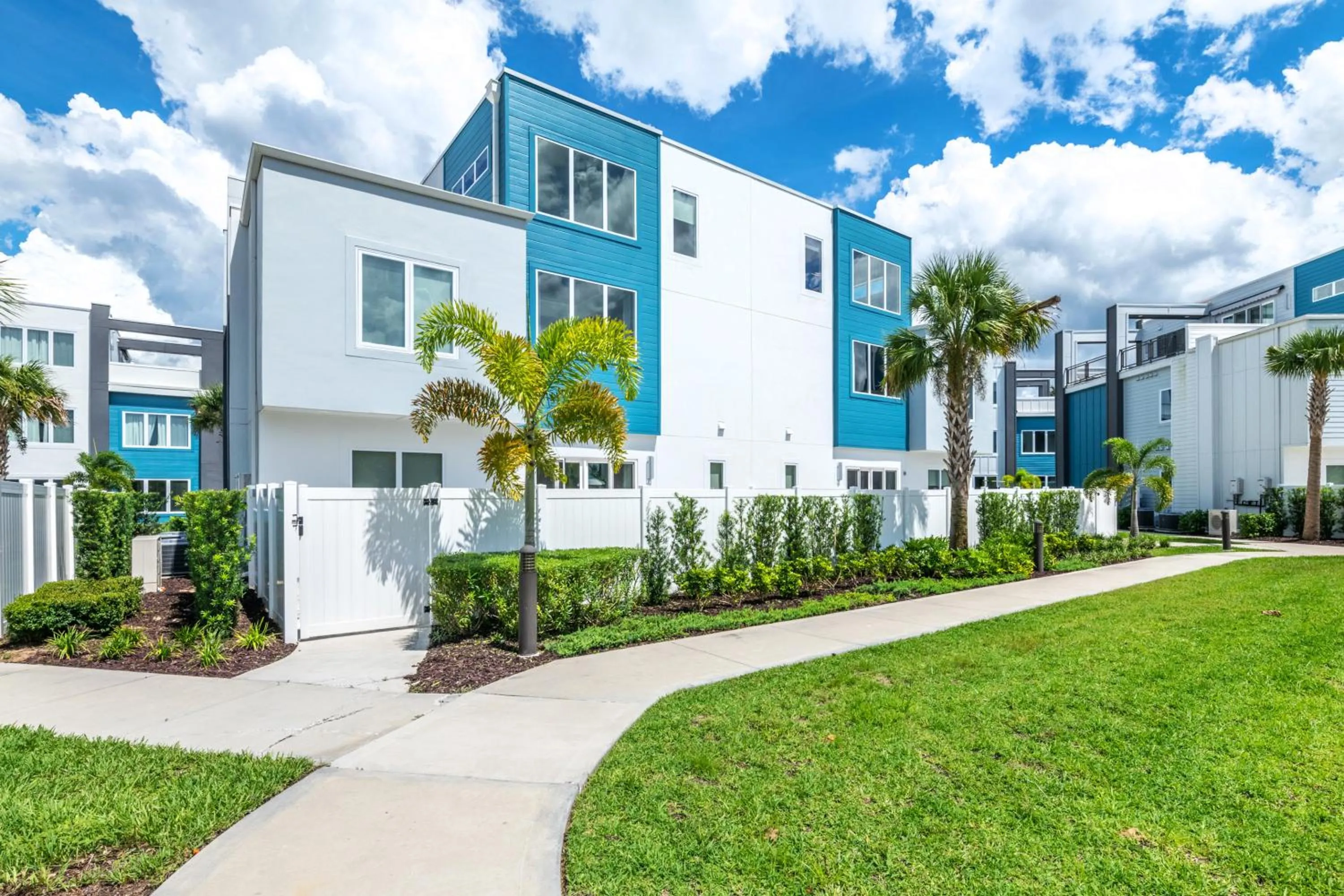 Property building in Spectrum Resort Villas Orlando and Waterparks