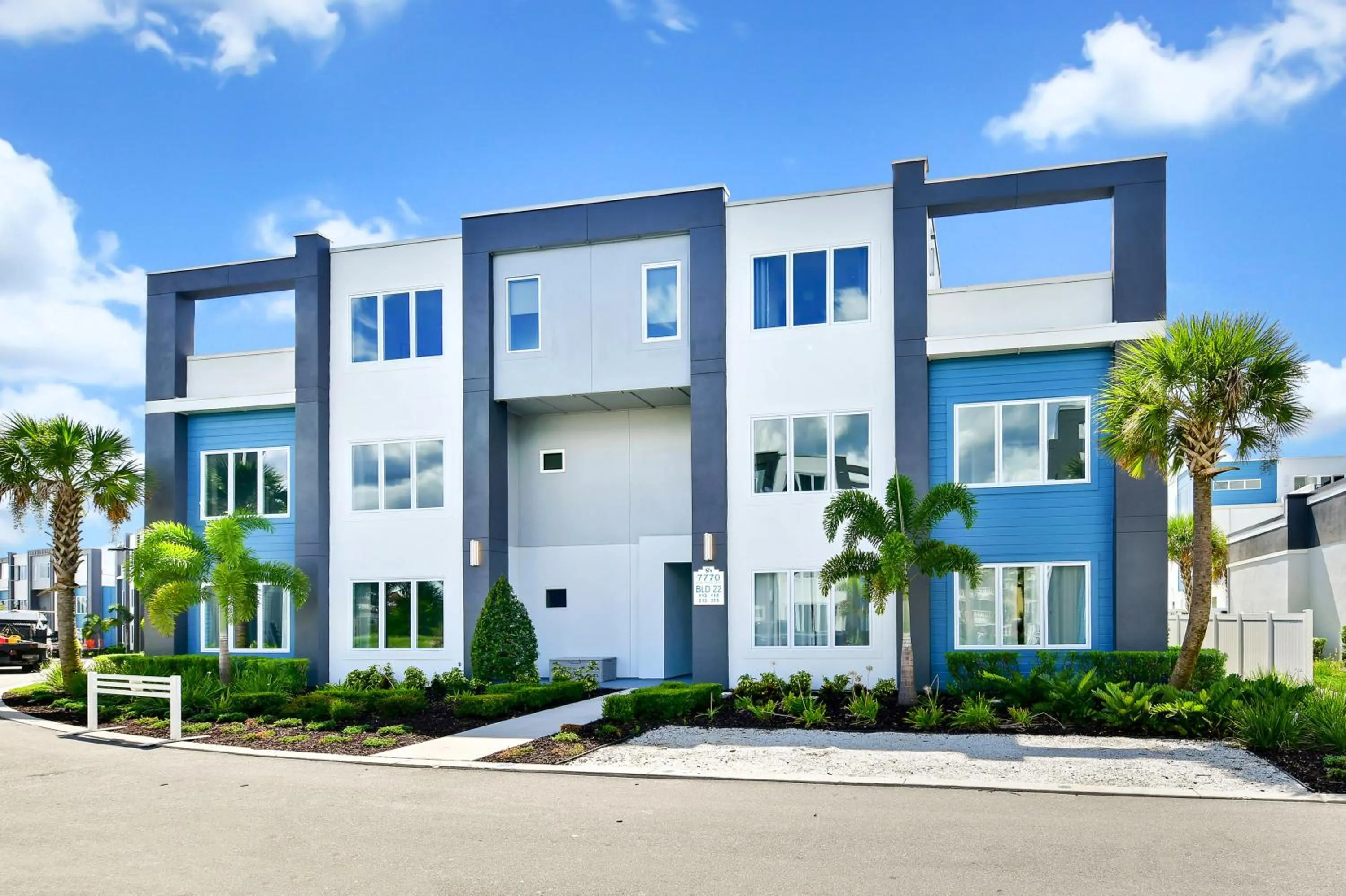 Property building in Spectrum Resort Villas Orlando and Waterparks