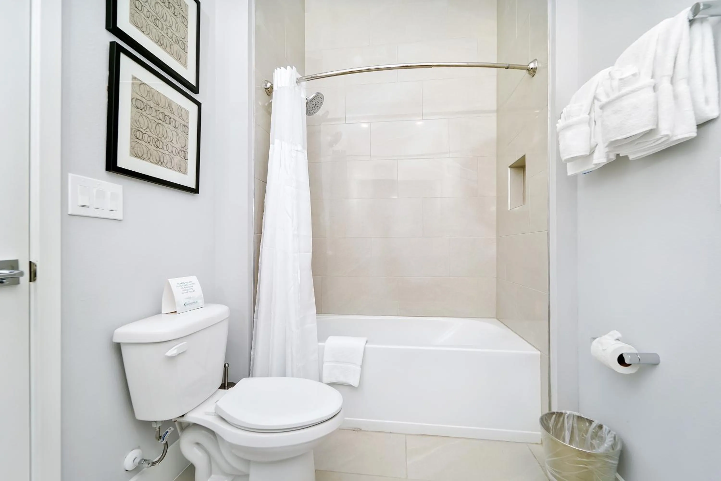 Bathroom in Spectrum Resort Villas Orlando and Waterparks