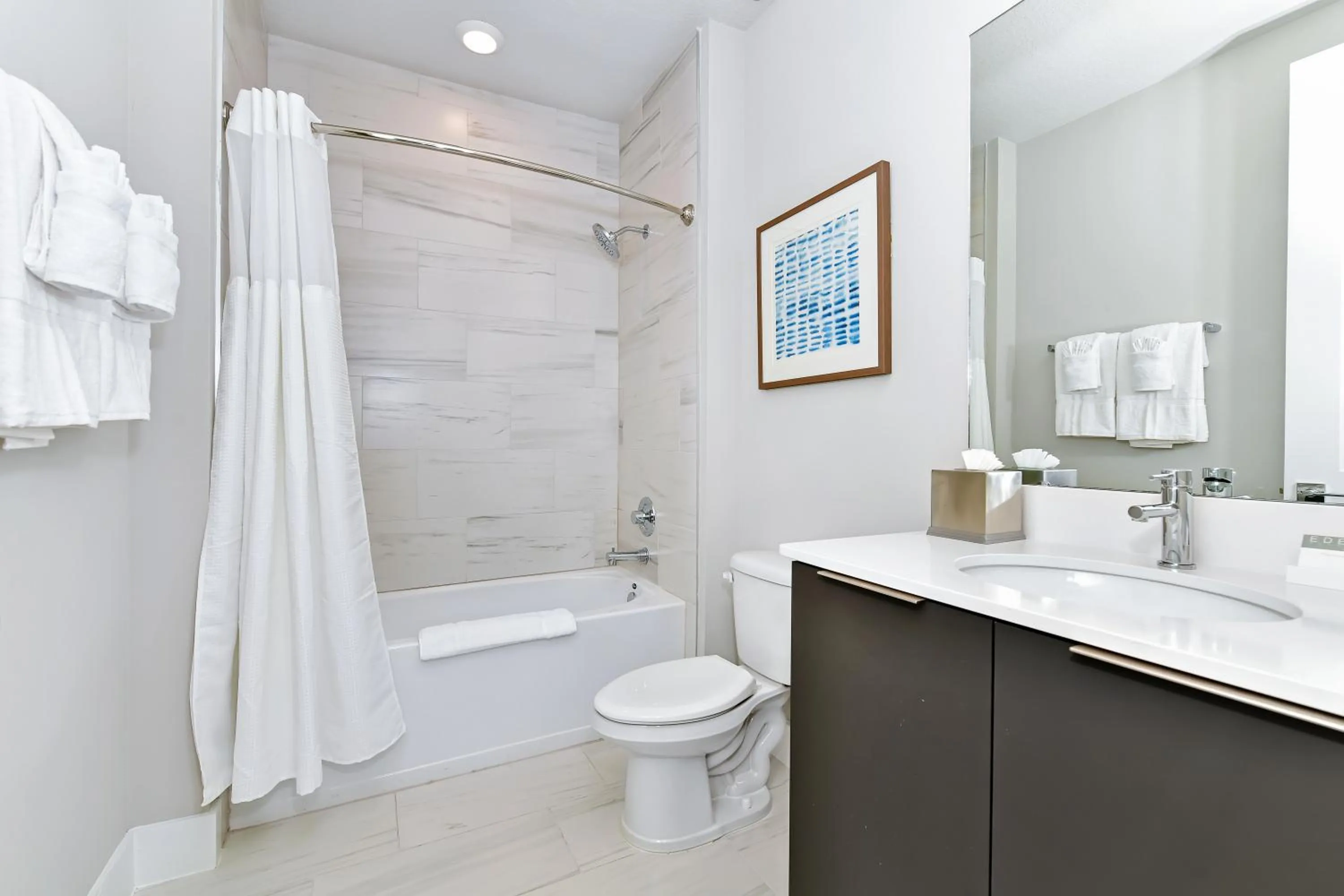 Bathroom in Spectrum Resort Villas Orlando and Waterparks