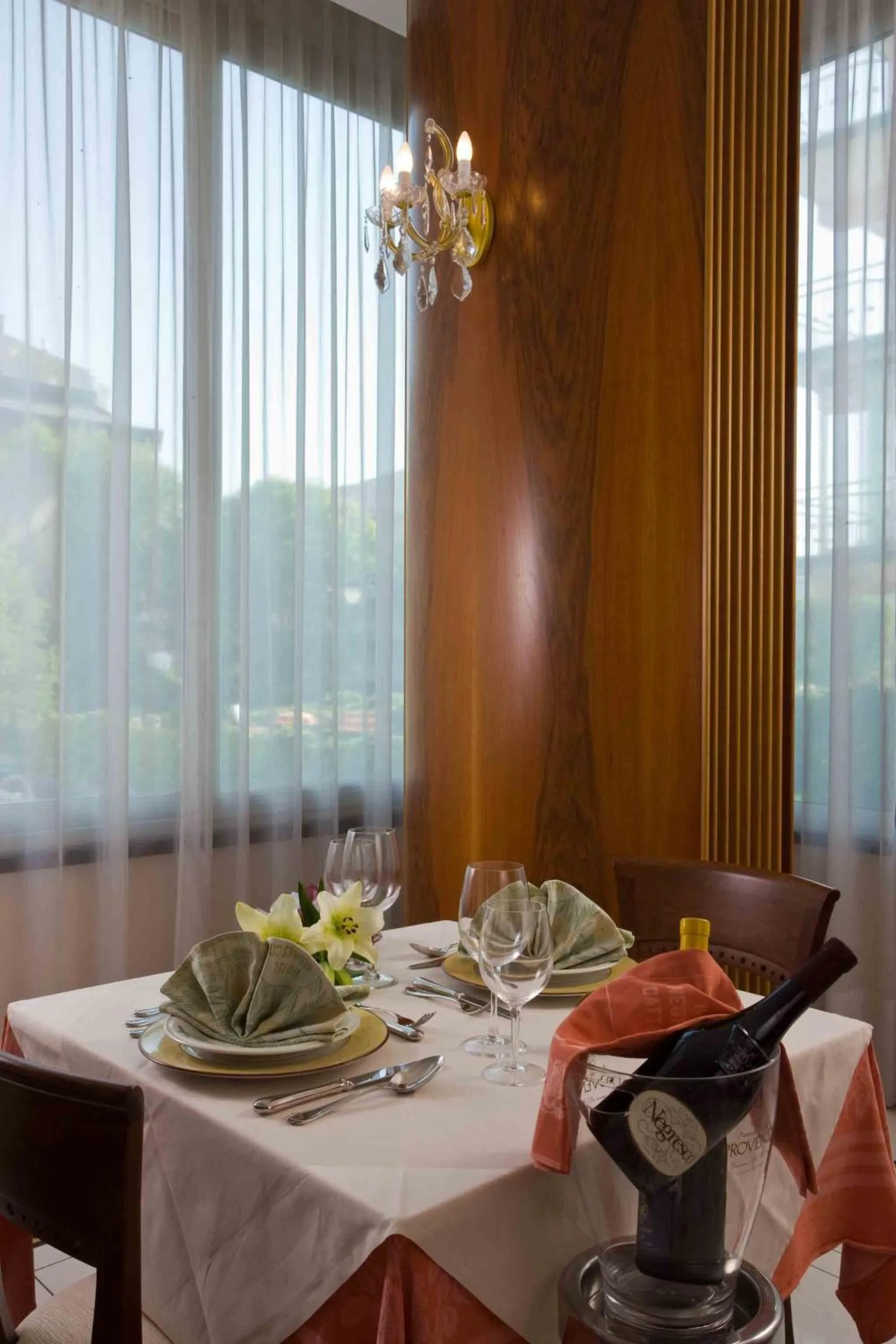 Restaurant/places to eat in Hotel Negresco