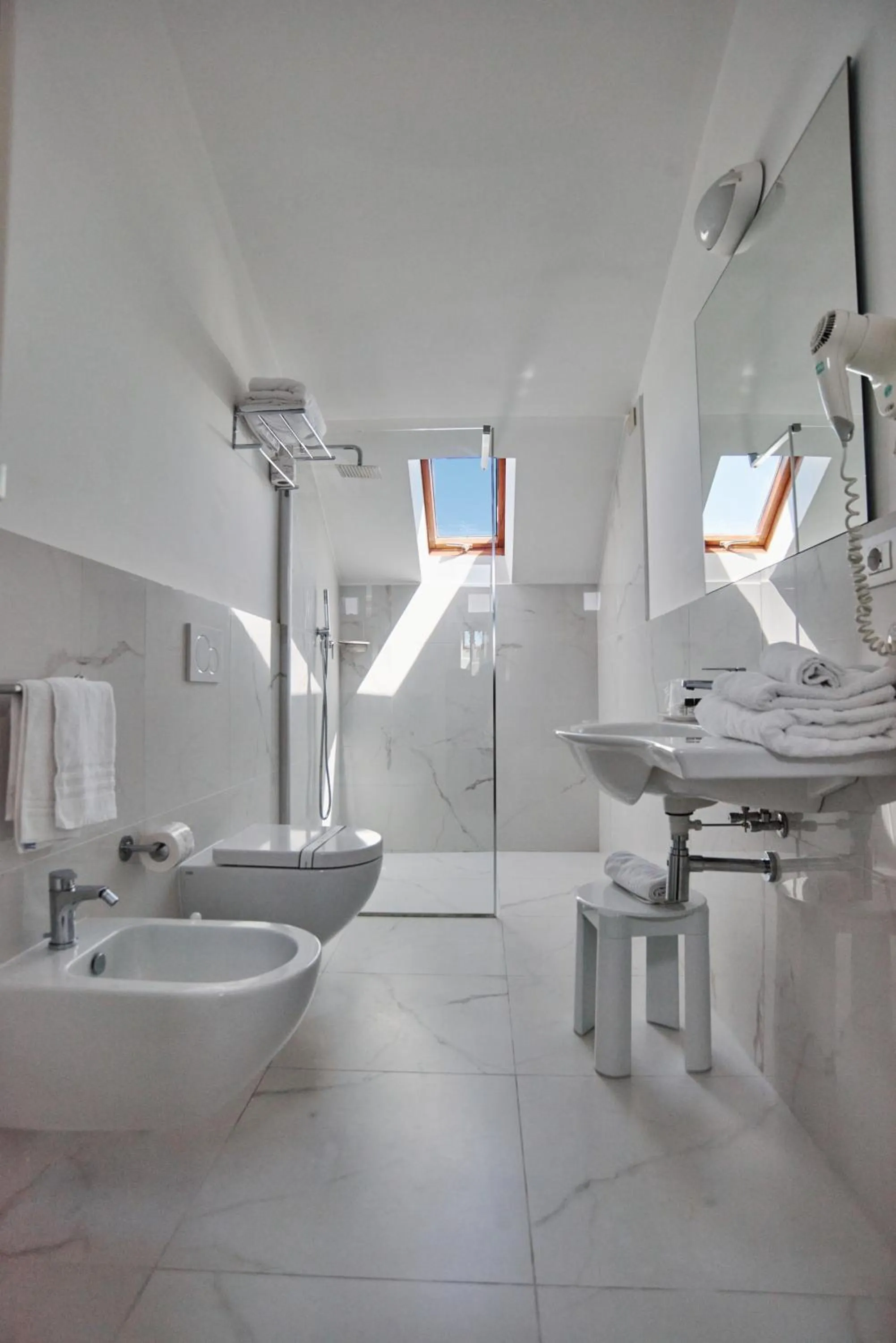 Shower in Hotel Negresco