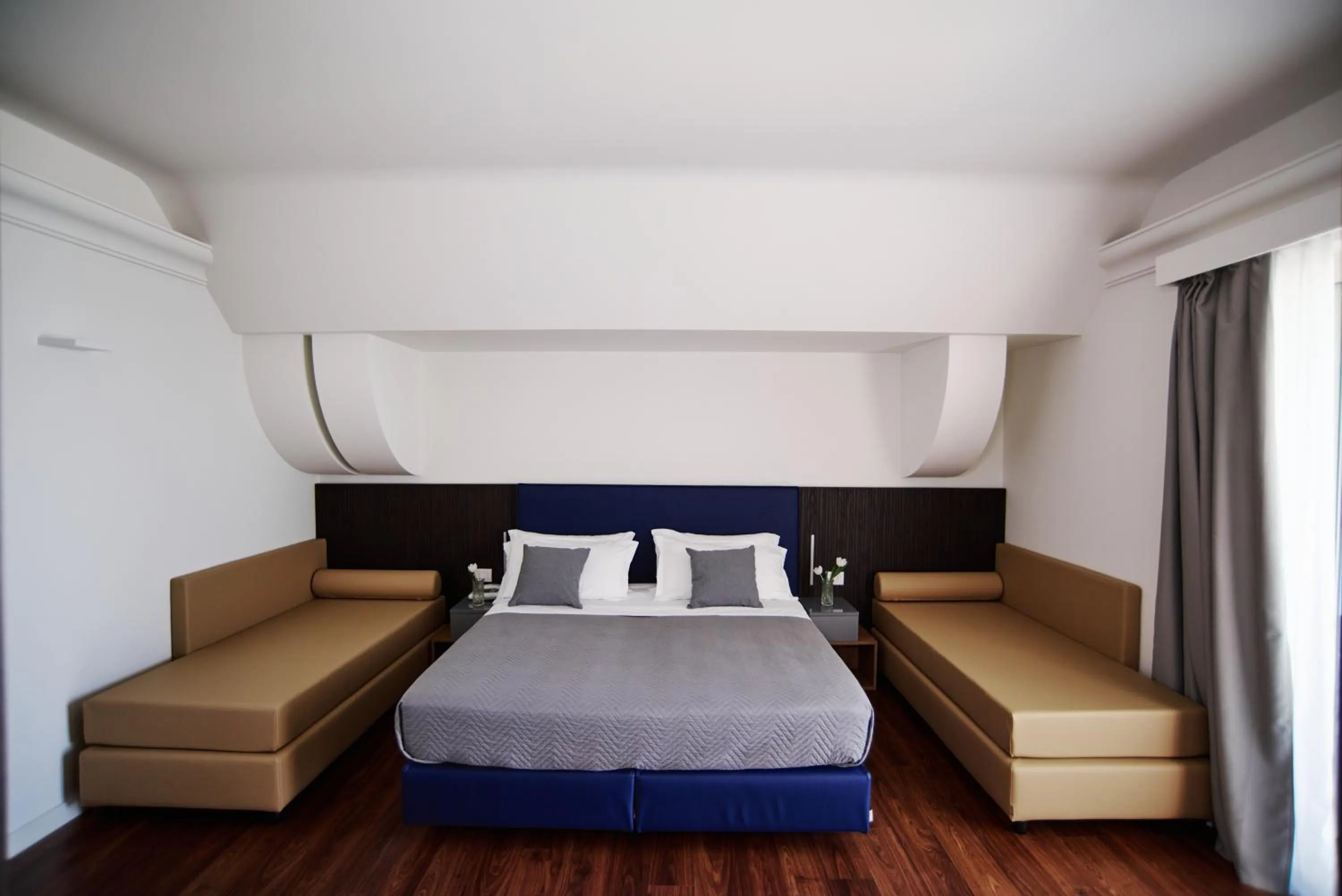 Bed in Hotel Negresco