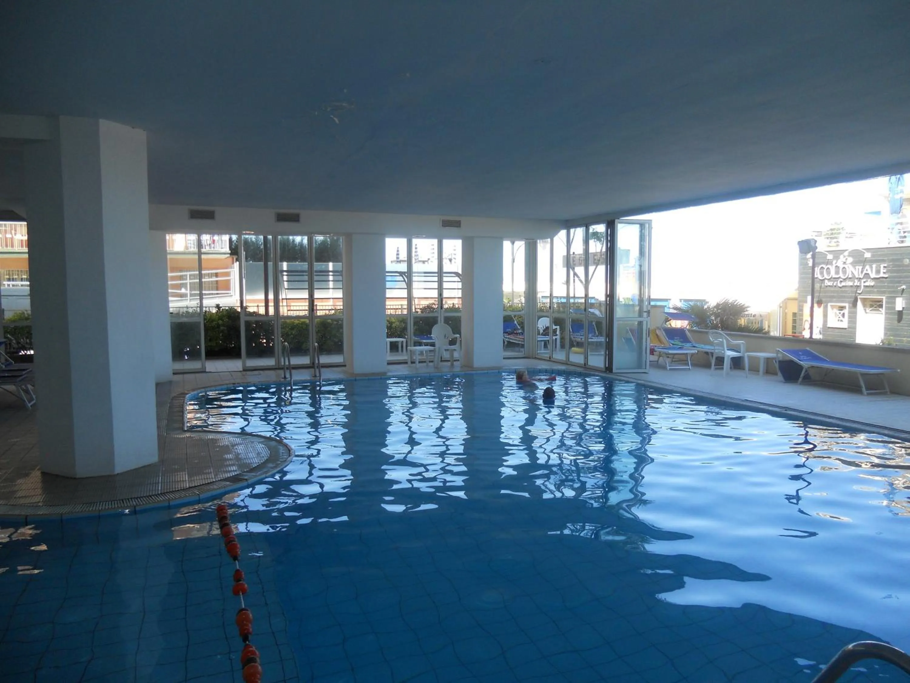 Swimming pool in Hotel Negresco