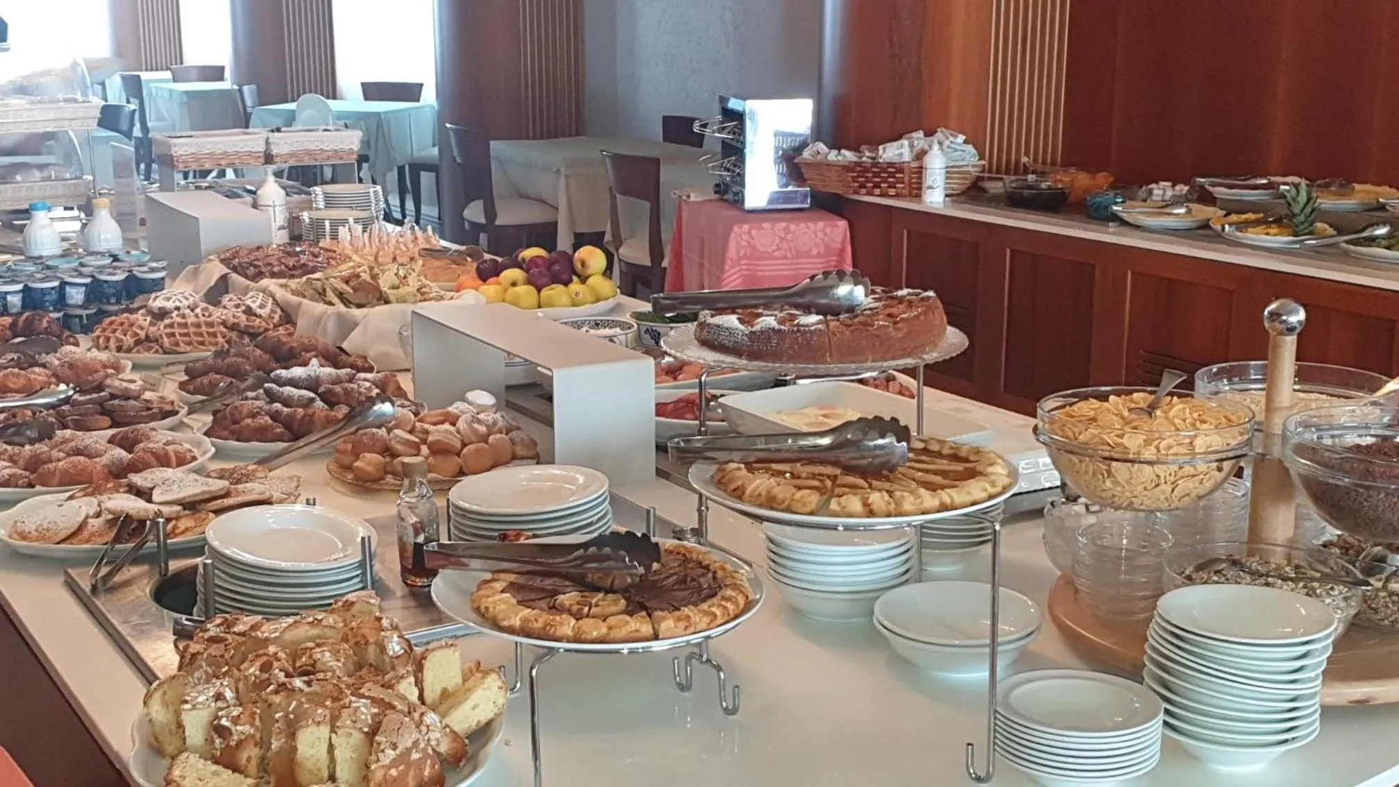 Breakfast in Hotel Negresco