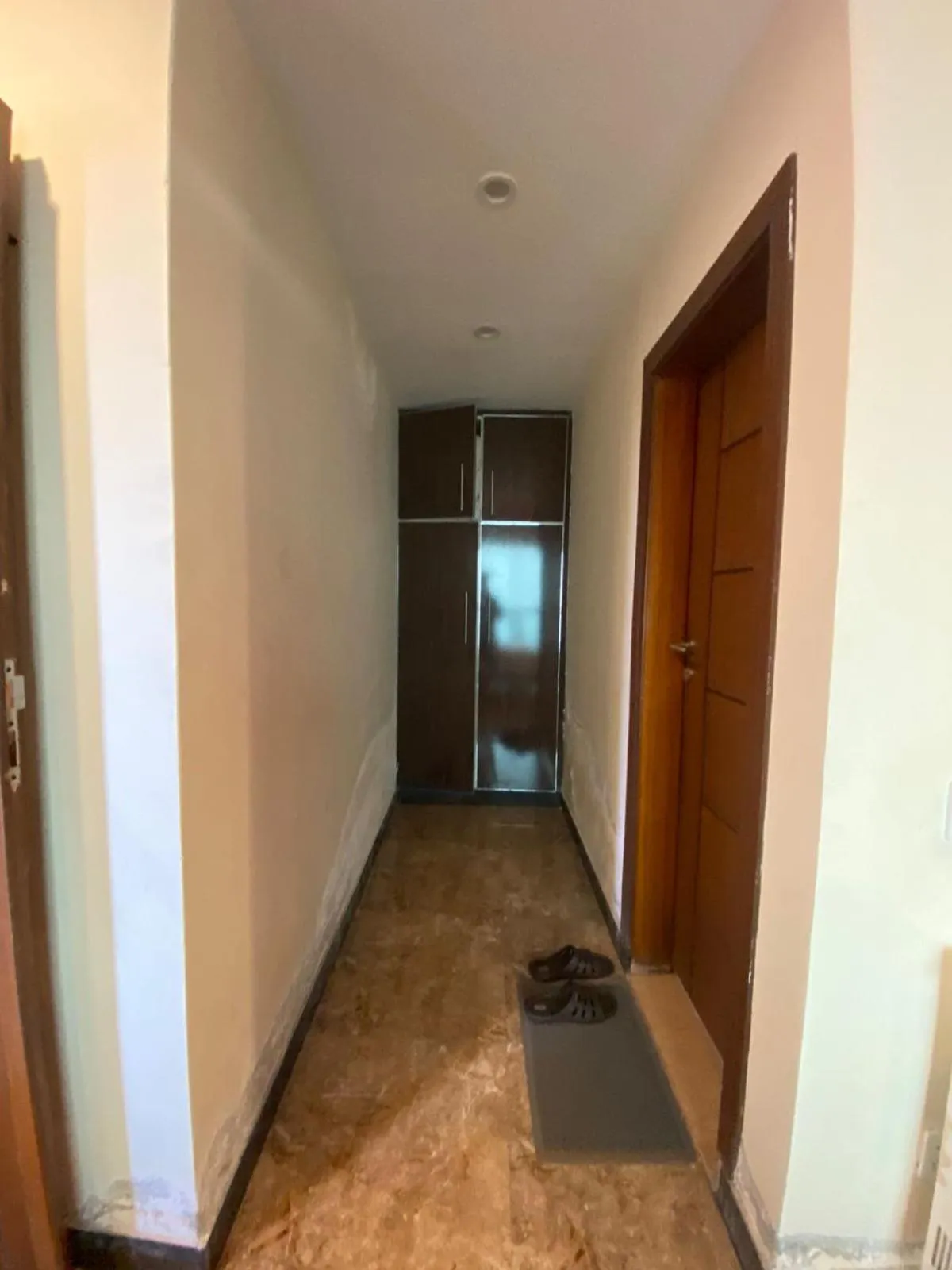 Communal lounge/ TV room in AK Hotel & Suites