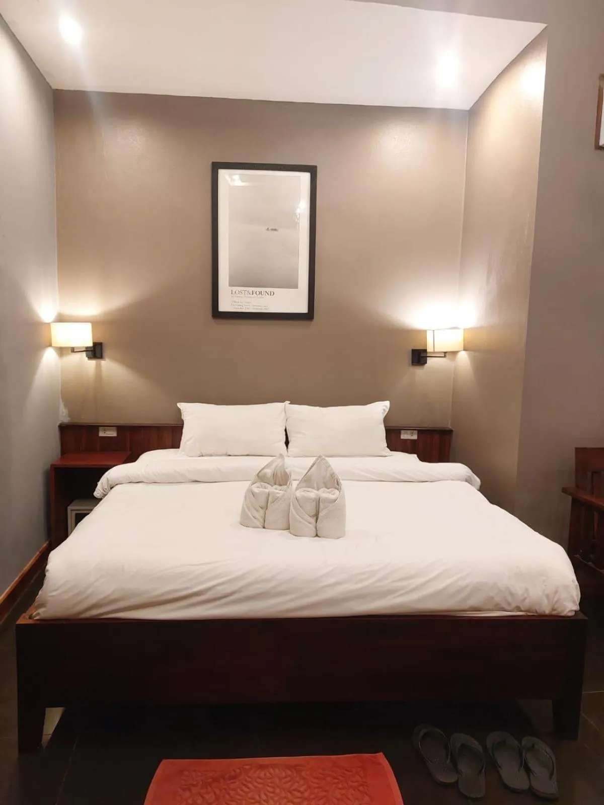 Bed in Ban Channuane