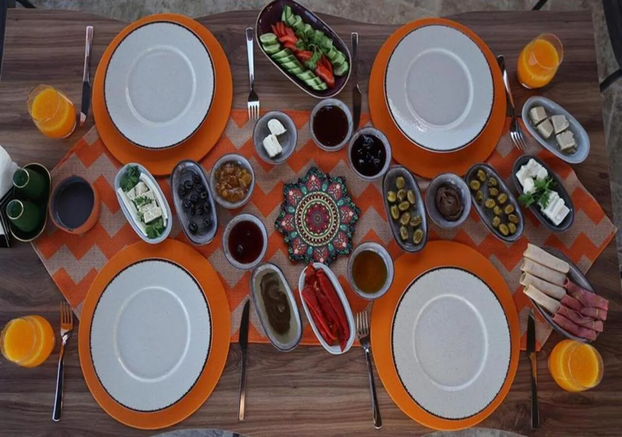 Breakfast in Tale Cave İnn