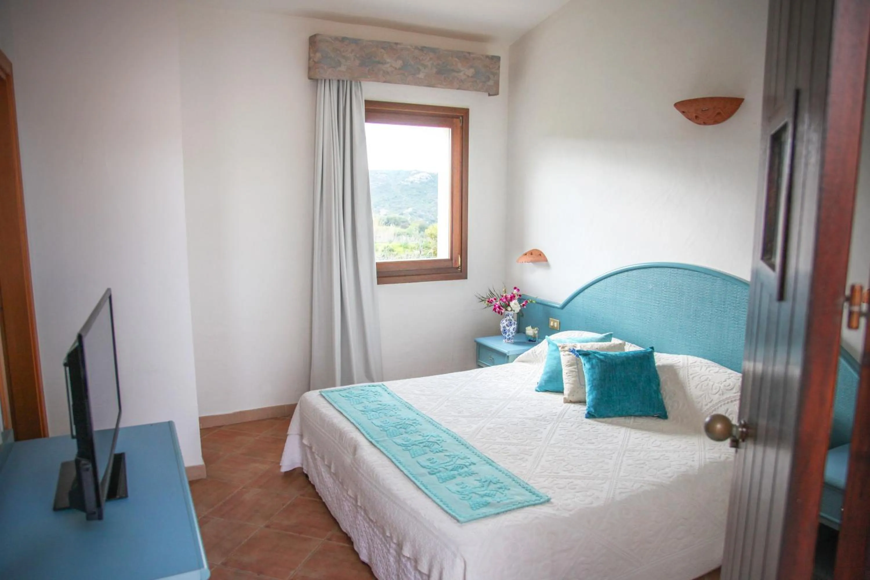 TV and multimedia, Bed in Hotel Micalosu