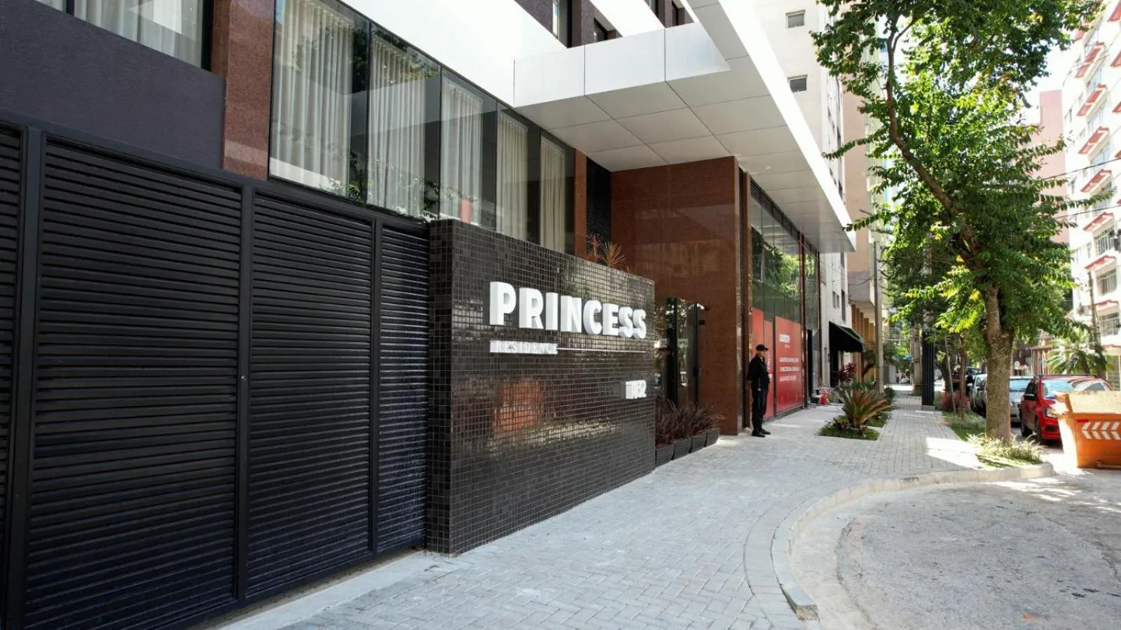 Facade/entrance in Xtay Princess Curitiba