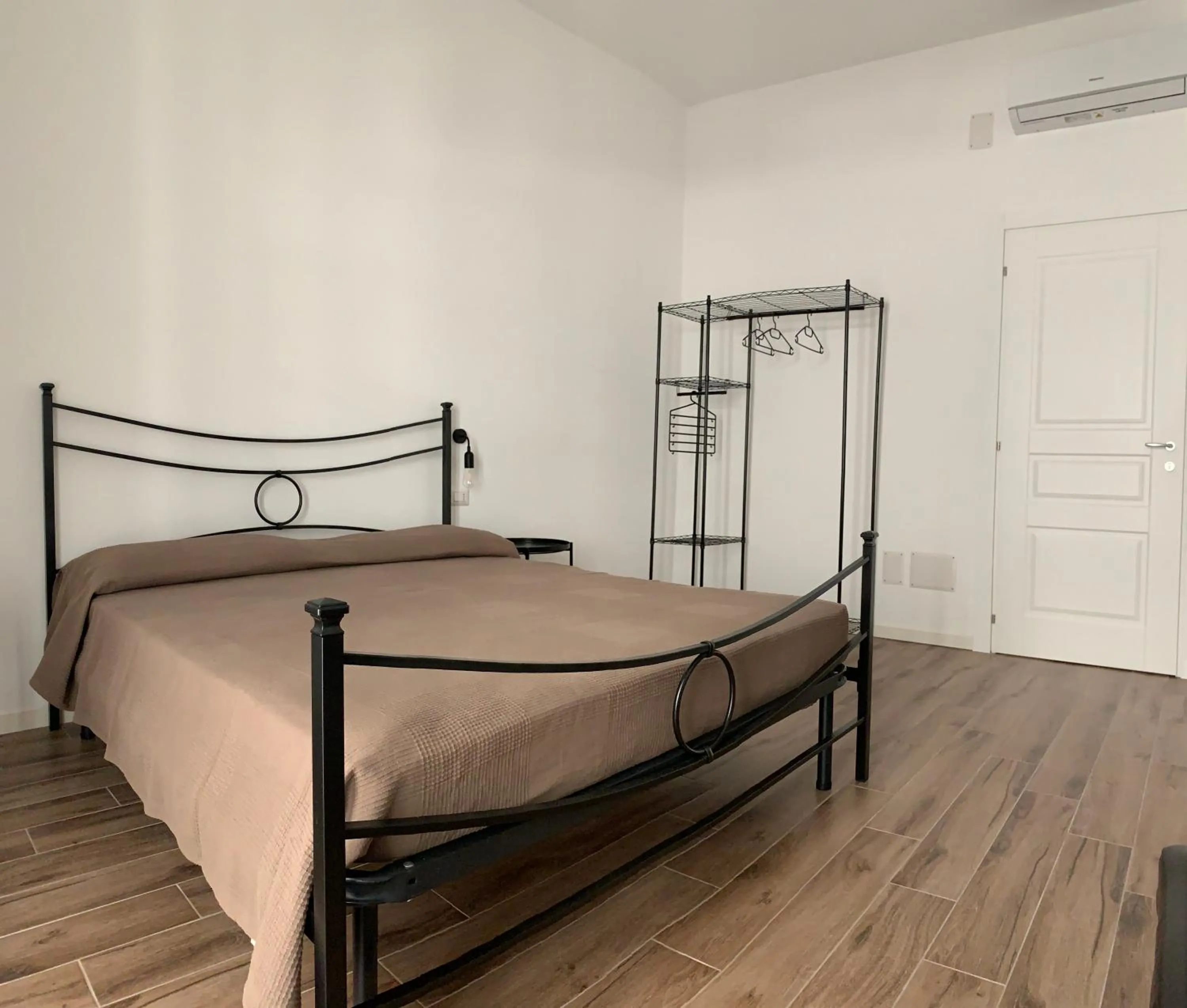 Bed in Latomia del Paradiso rooms and breakfast