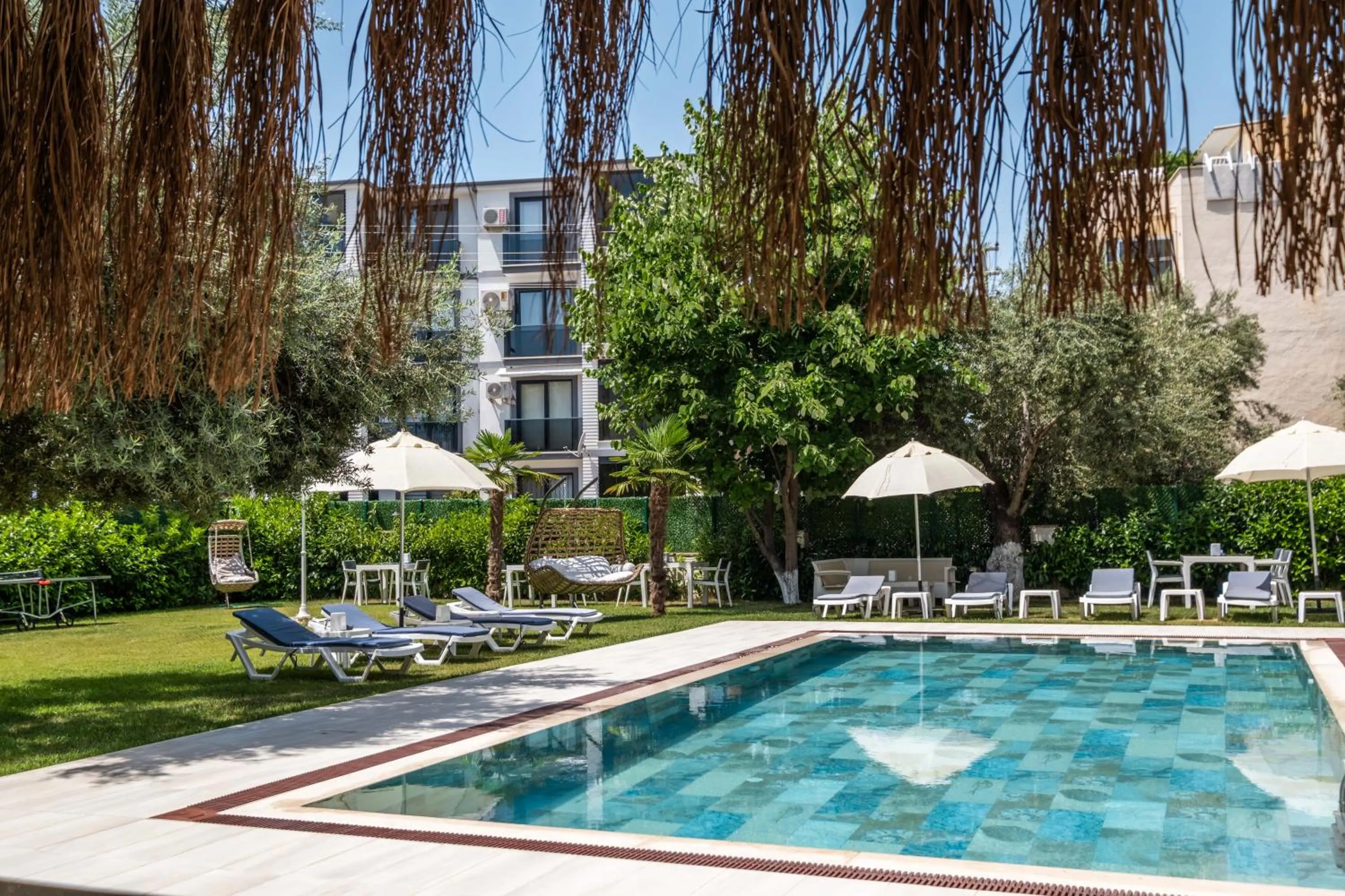 Swimming pool in Platanus Hotel Altınoluk