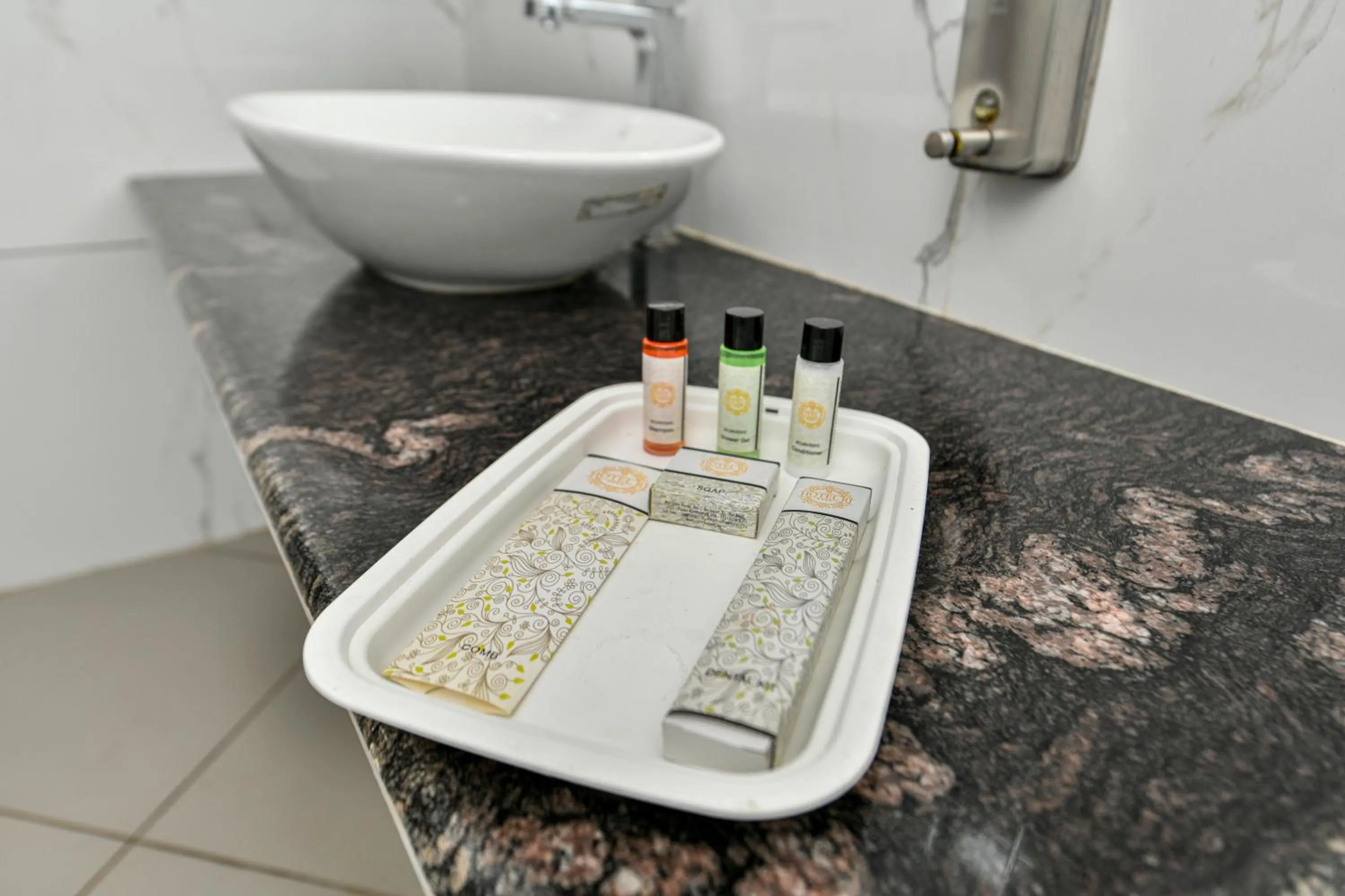 Public Bath in Hotel RJ