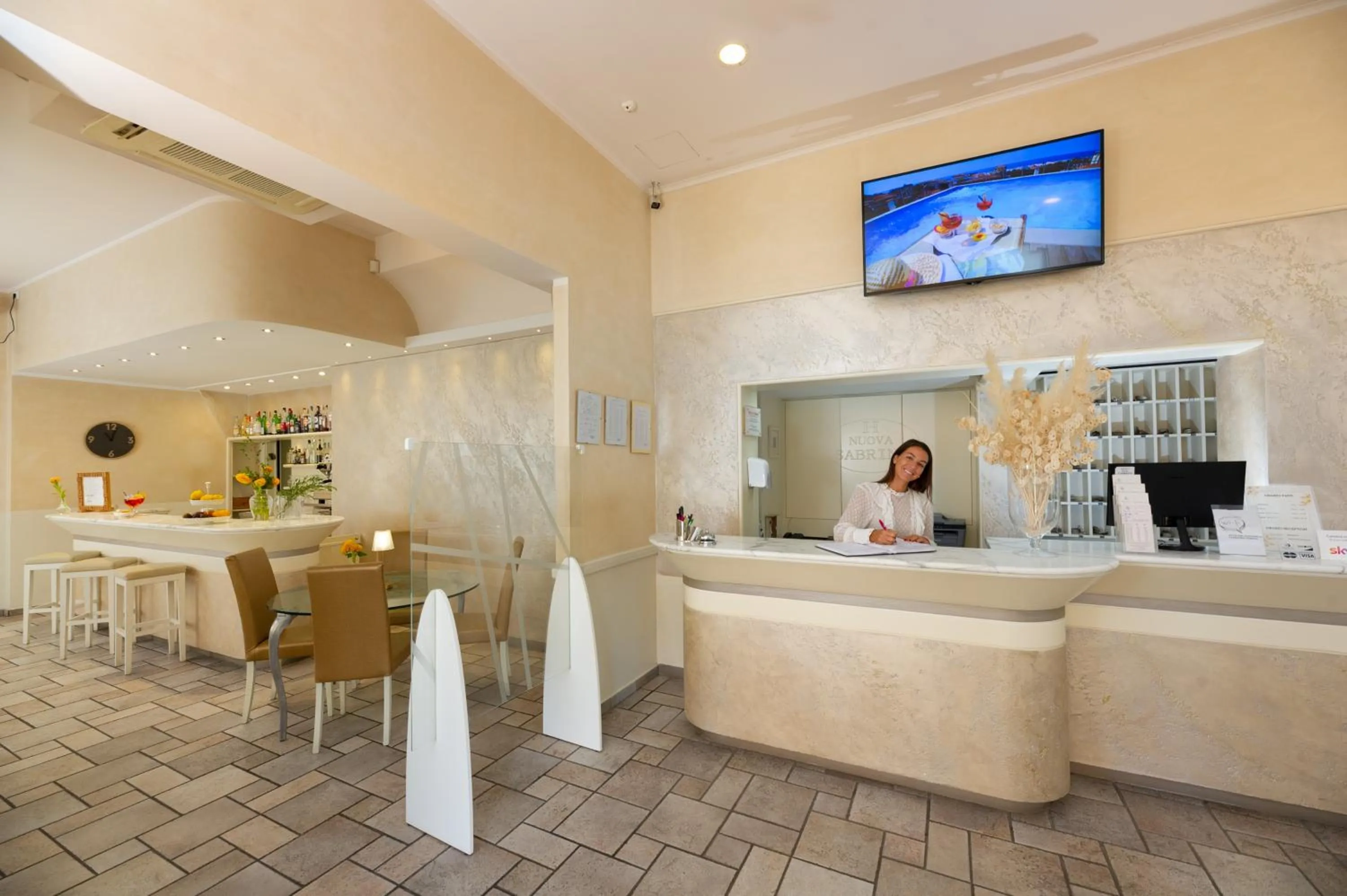 People in Hotel Nuova Sabrina