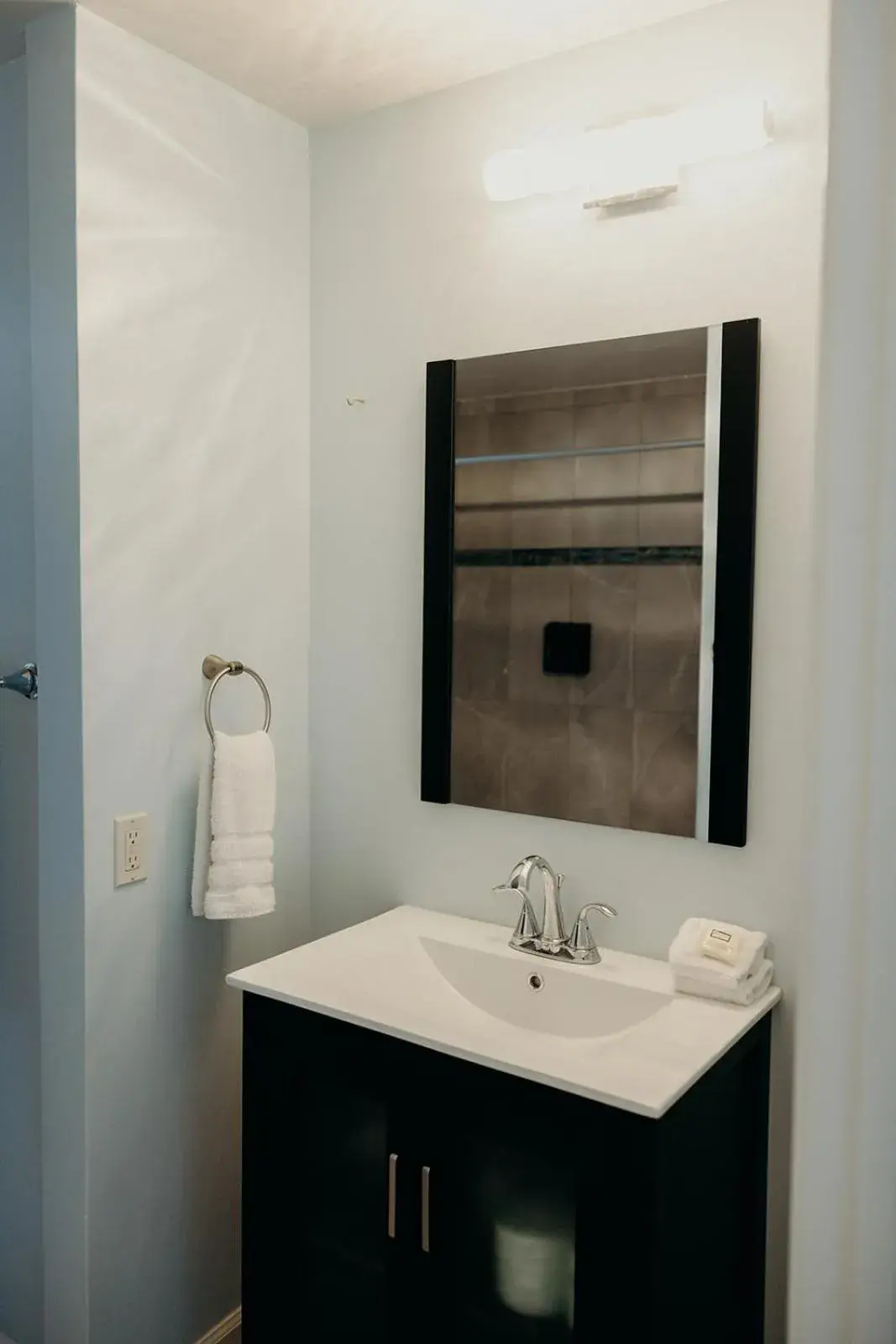 Superior Queen Room in Grapetree Bay Hotel and Villas Superior Queen Room in Grapetree Bay Hotel and Villas