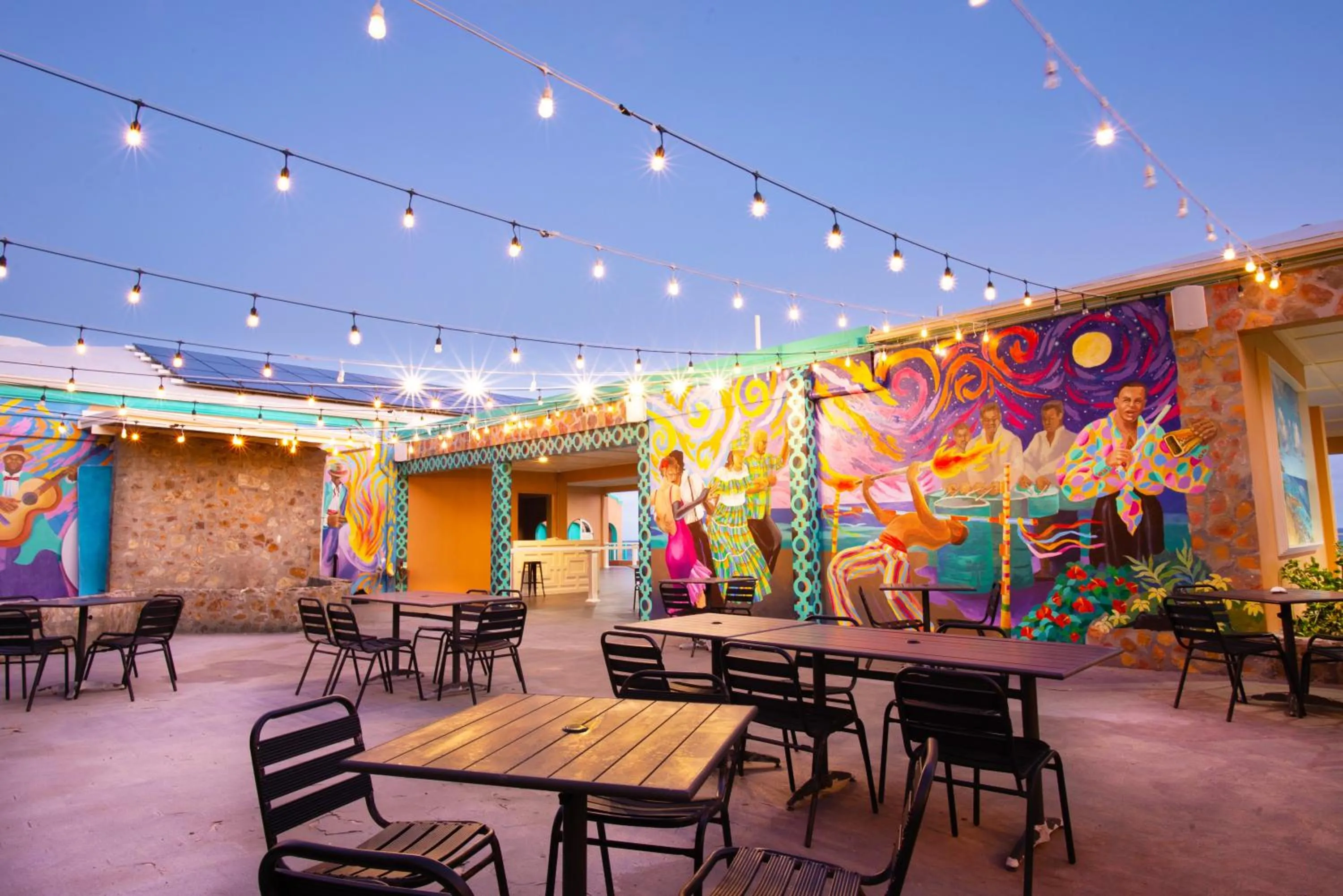 Restaurant/places to eat in Grapetree Bay Hotel and Villas