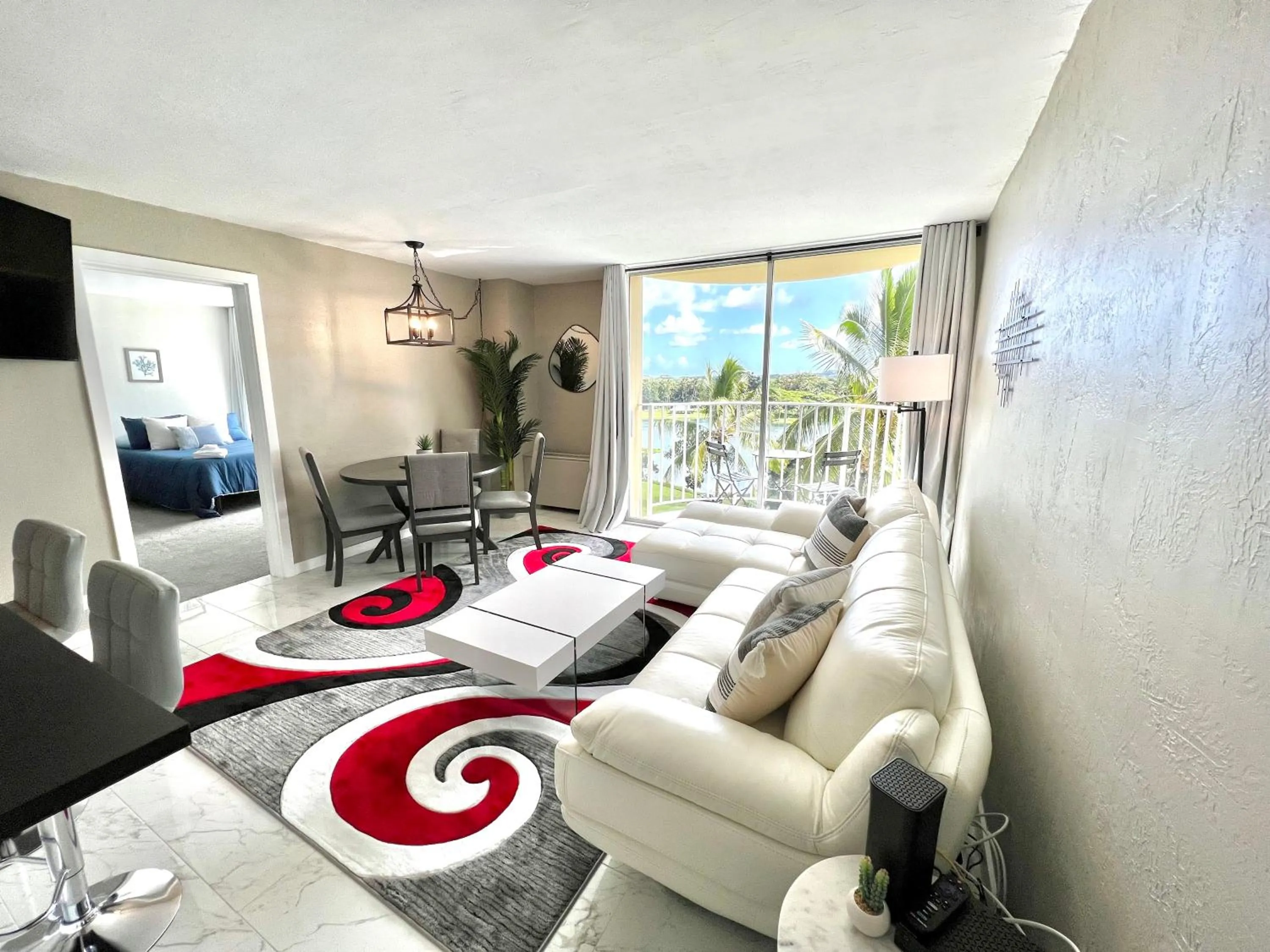 Bed in Stunning Views Best location in Hilo 2BR modern Condo