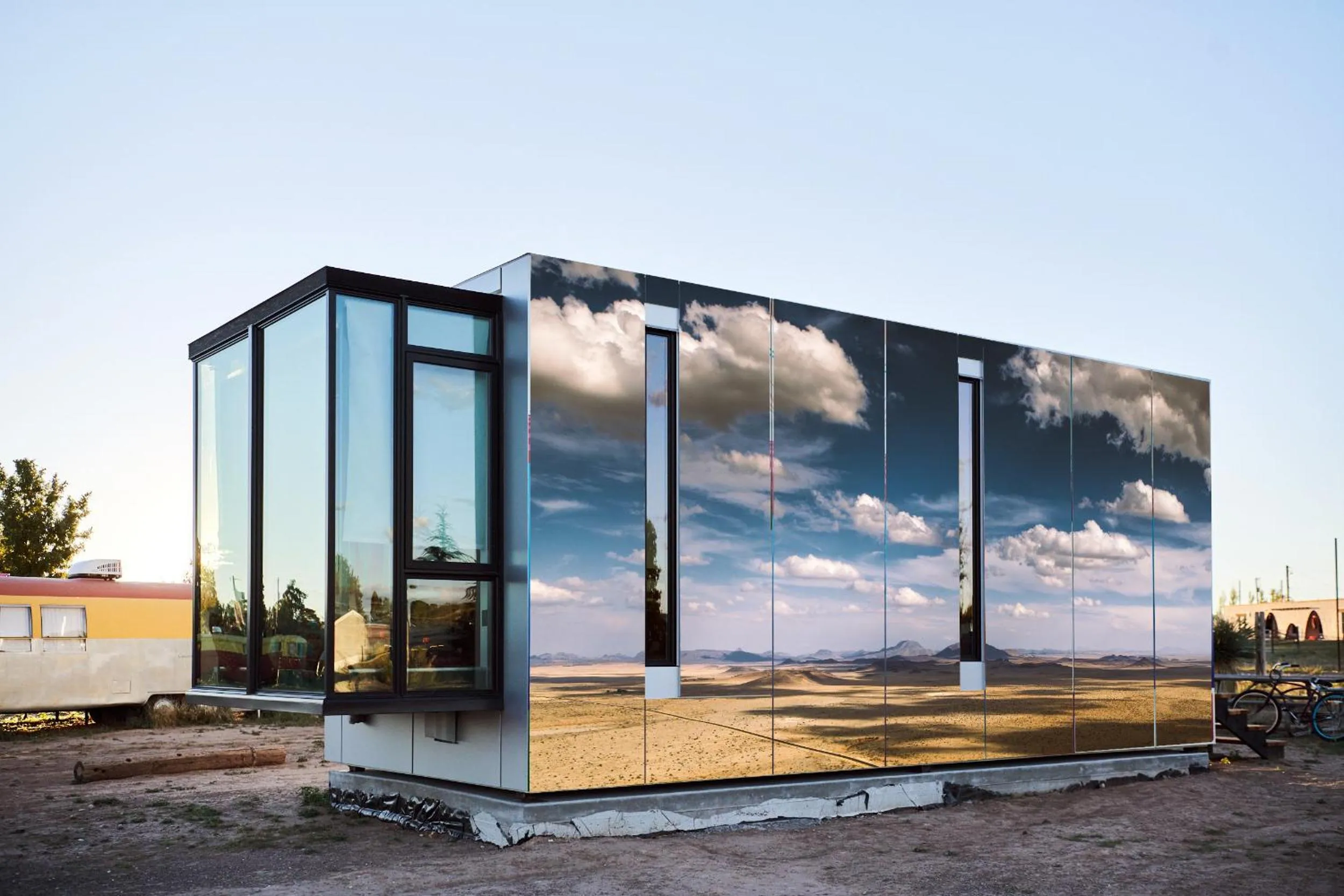 Property building in El Cosmico