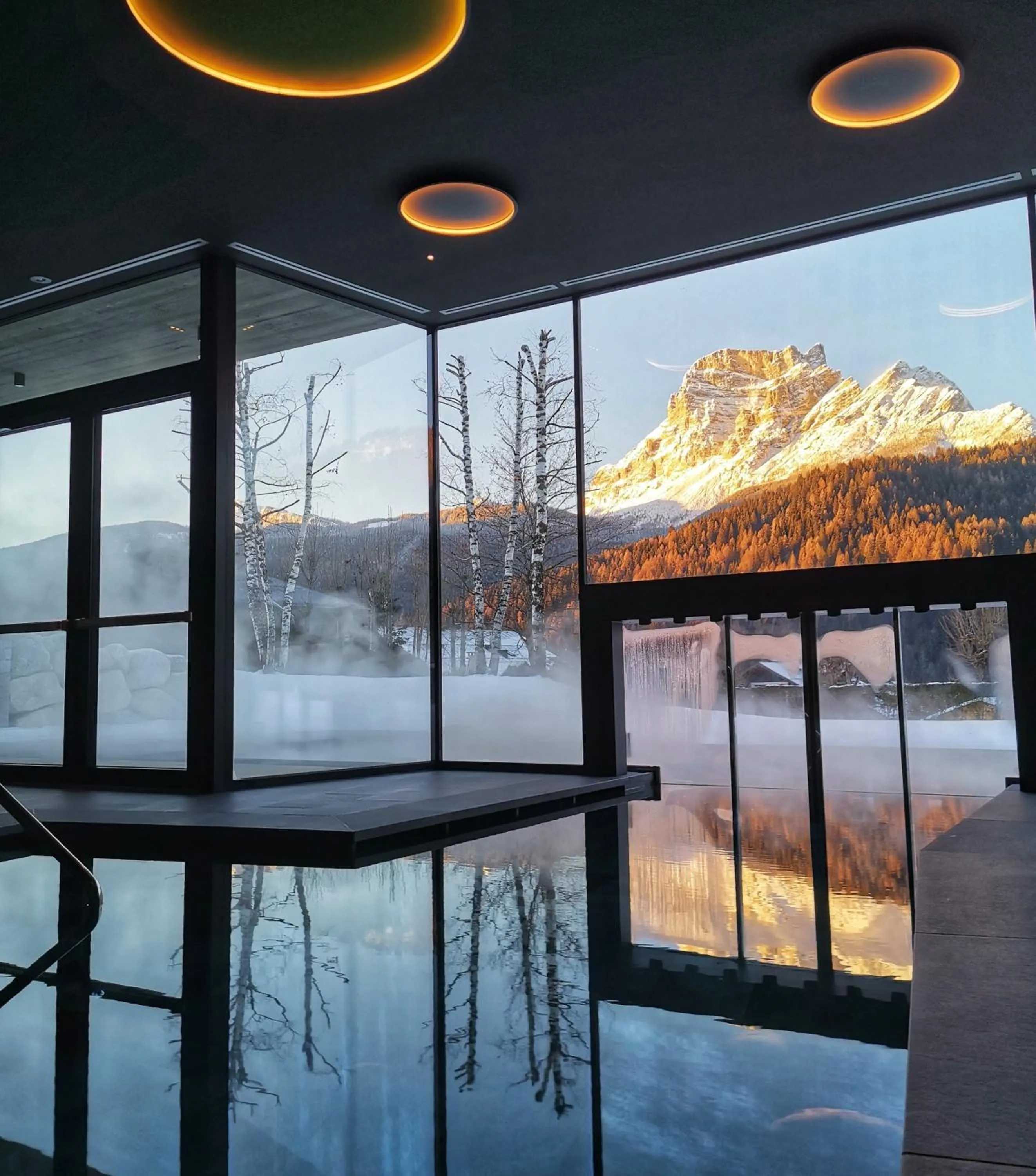 Swimming pool in Parkhotel Ladinia