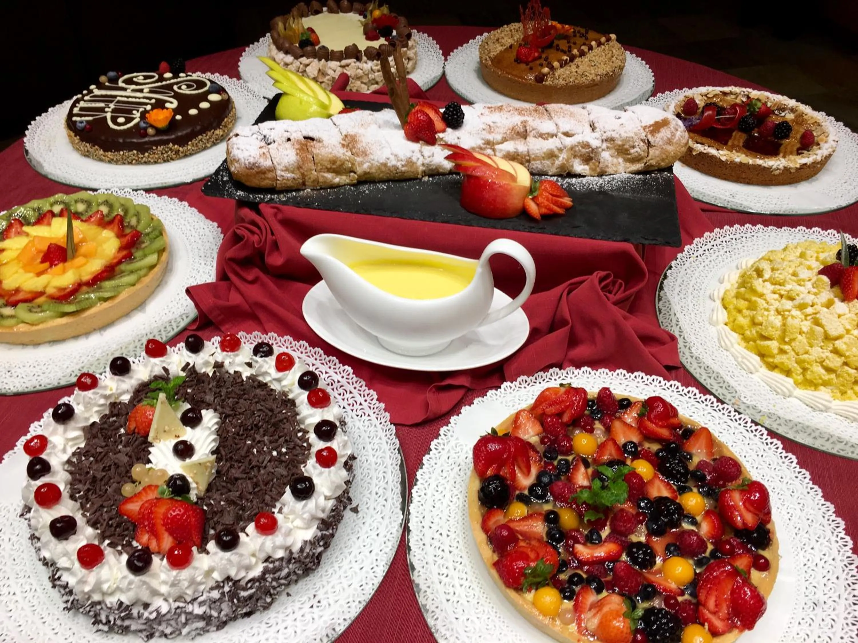 Restaurant/places to eat in Parkhotel Ladinia