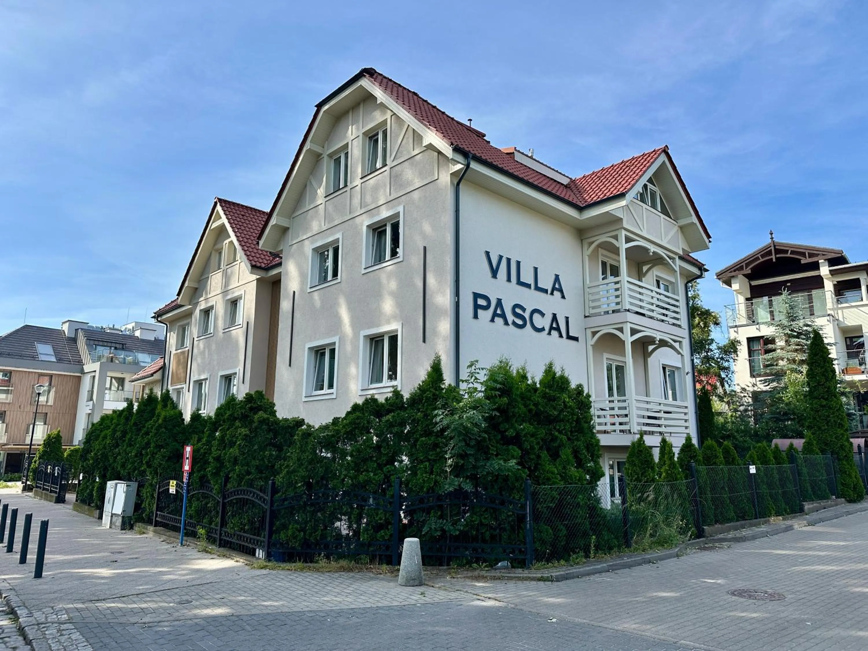 Property building in Villa Pascal