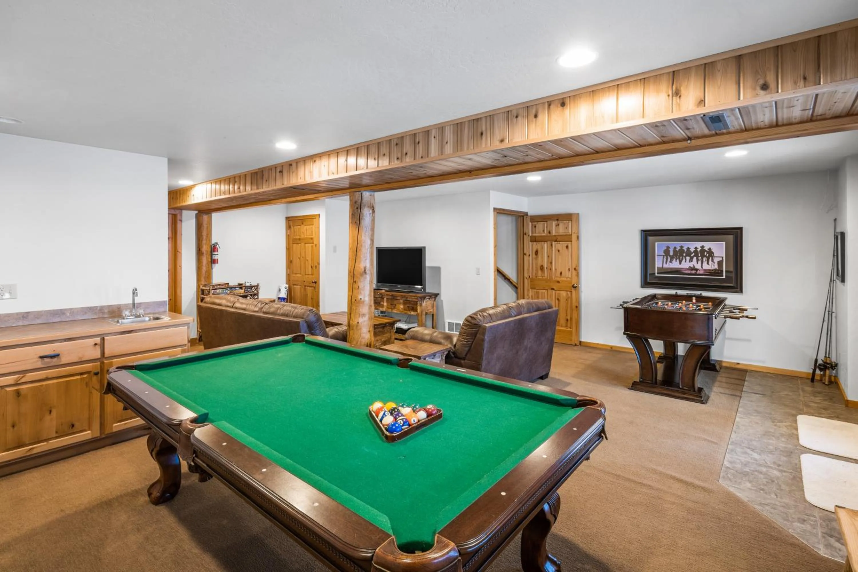 Billiard in King's Cabin