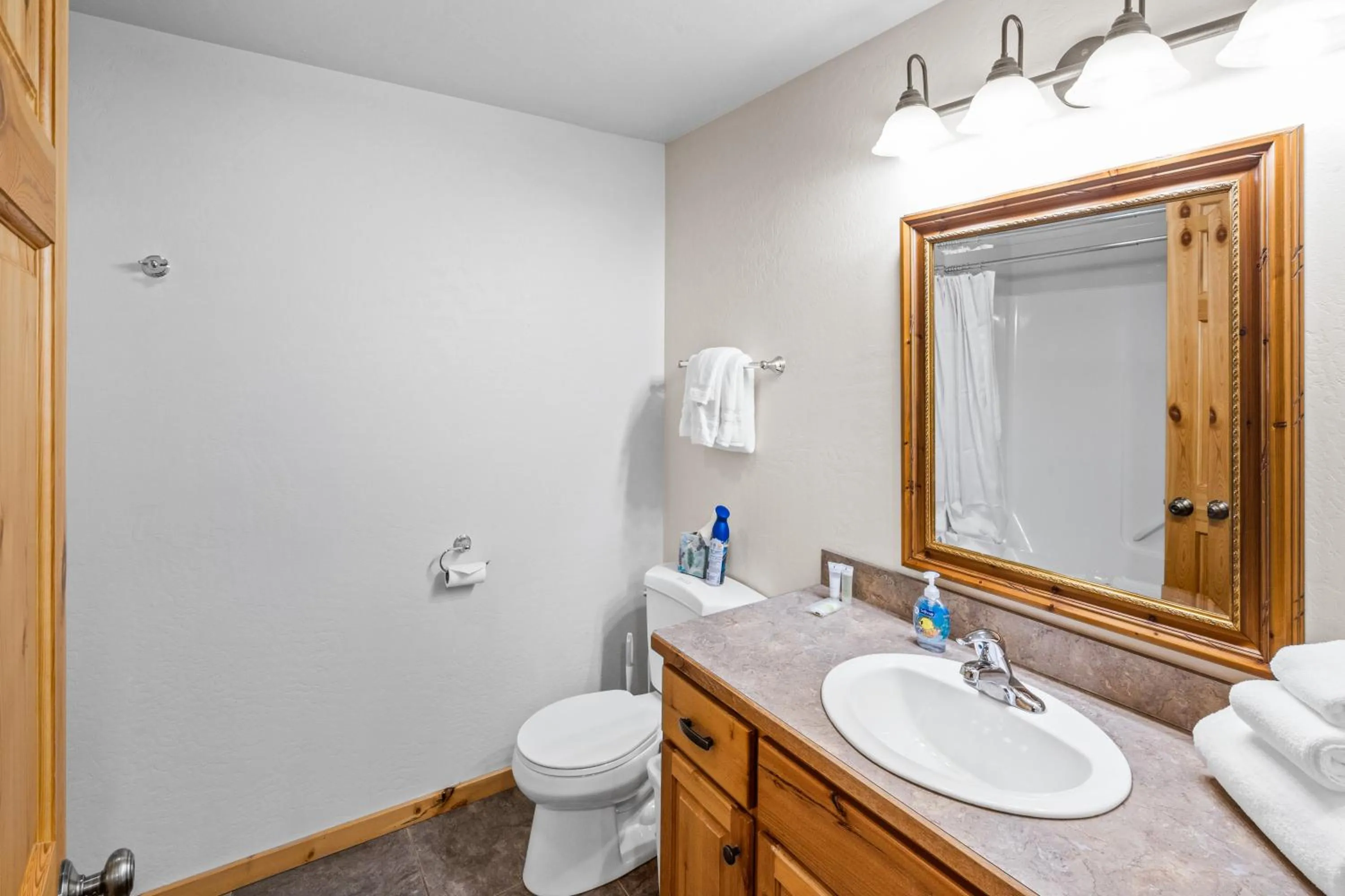 Toilet in King's Cabin