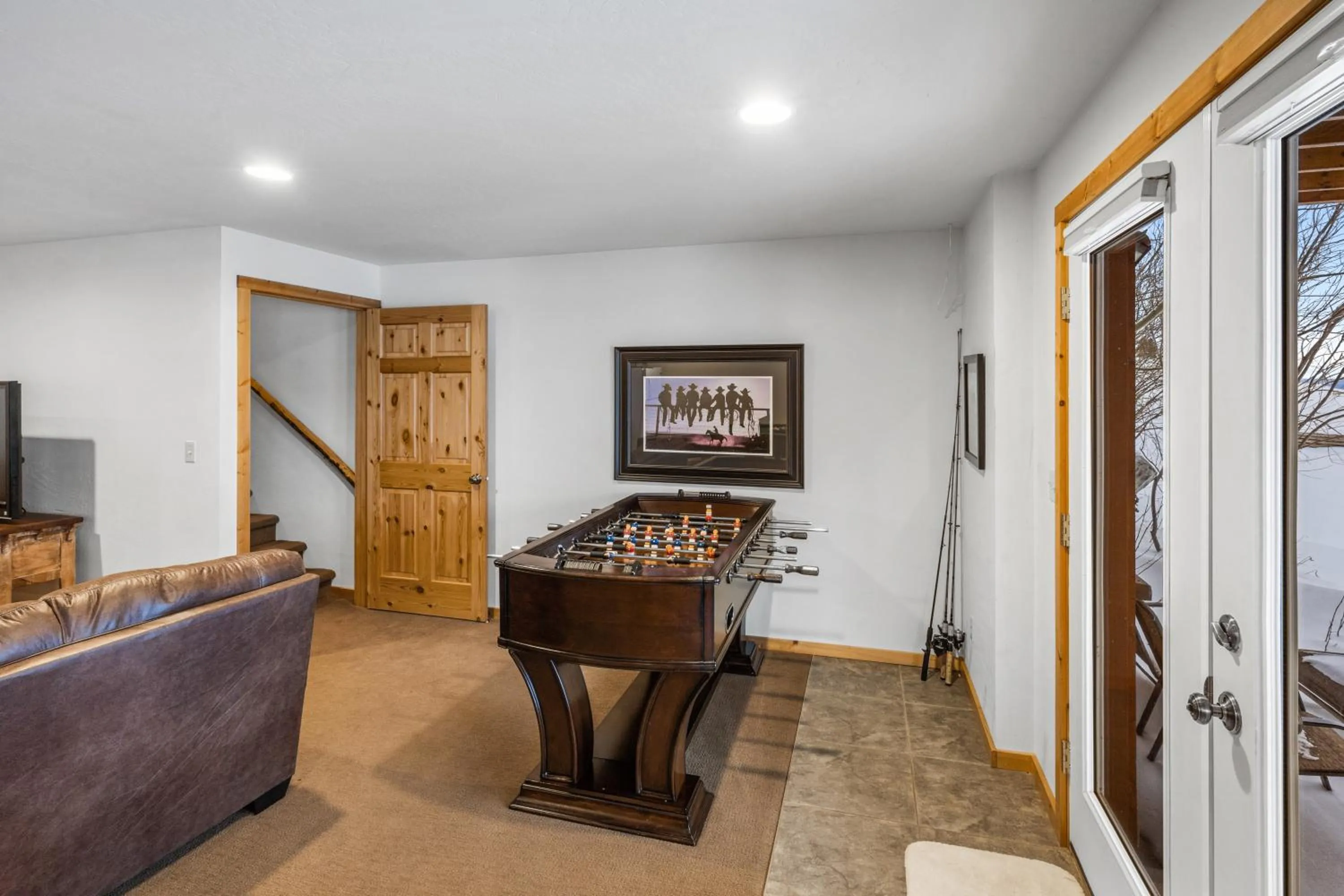 TV and multimedia in King's Cabin