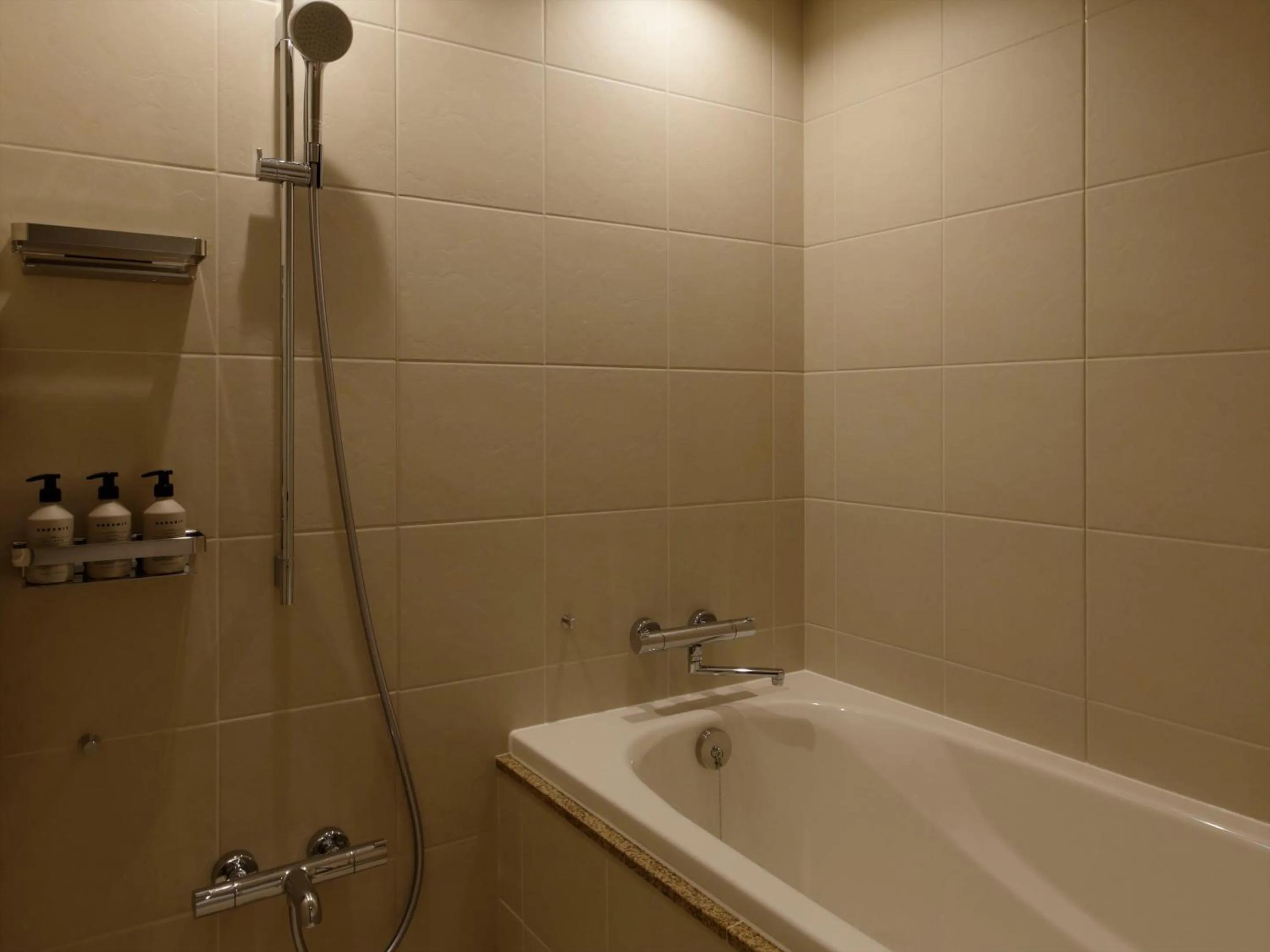 Shower in SOKI Kanazawa