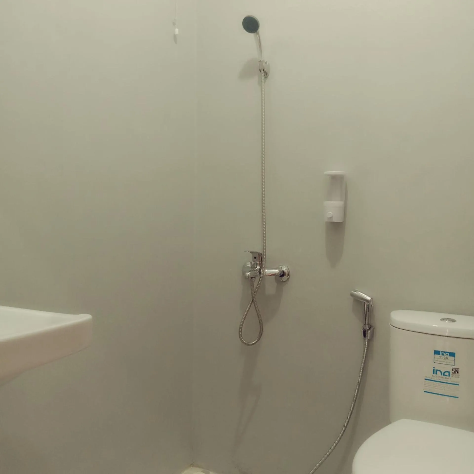 Bathroom in The Bloomy House