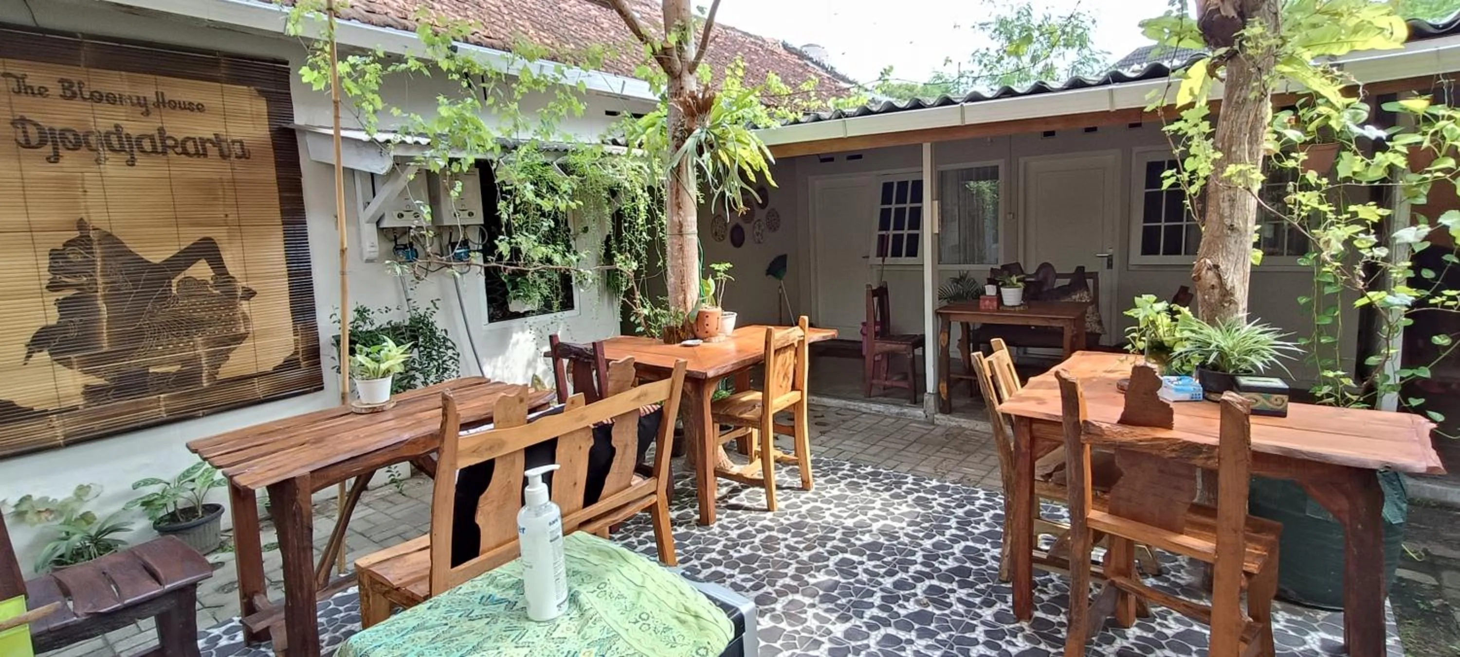 Dining area in The Bloomy House