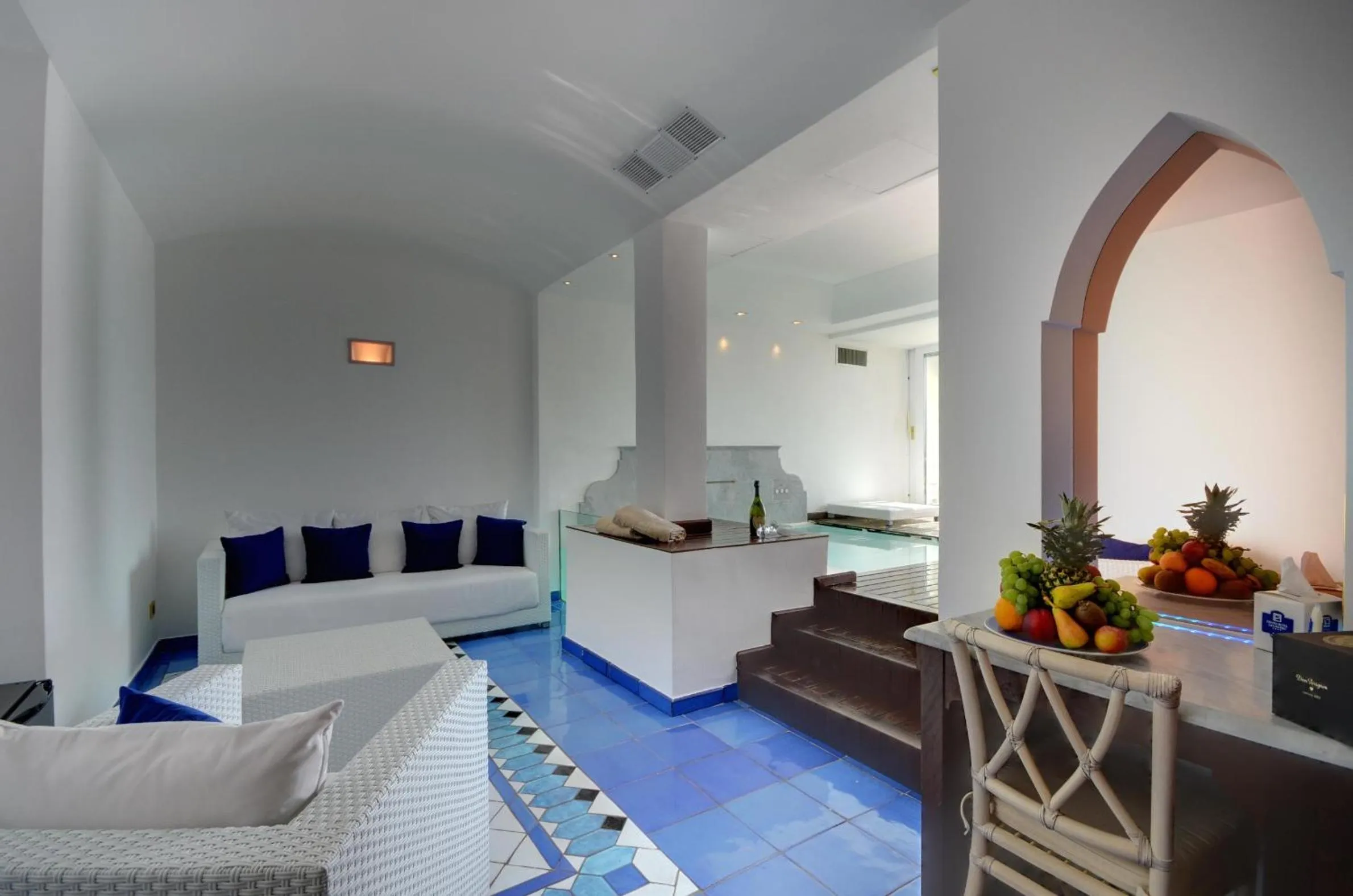 Photo of the whole room, Bed in Grand Hotel San Pietro